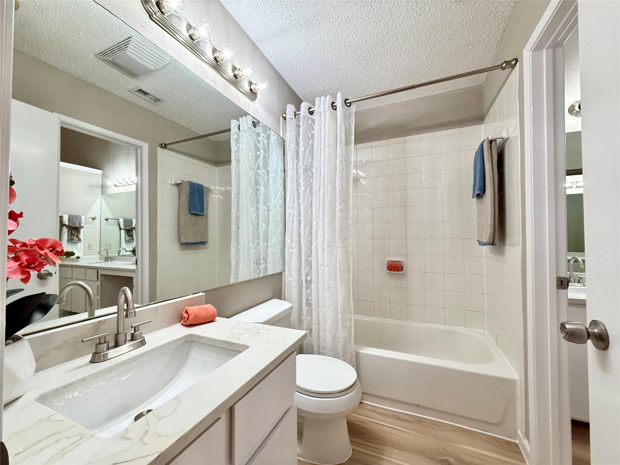 7122 Wood Hollow Dr #106 Property Photo 37