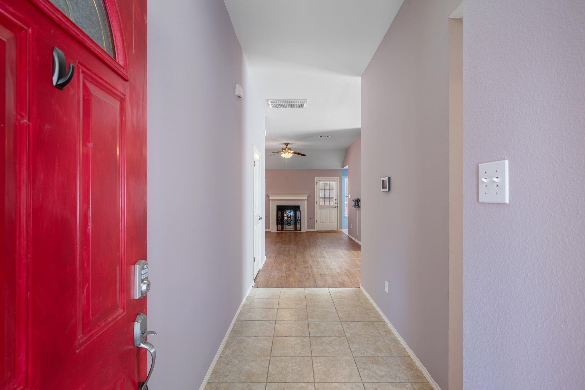 1110 Hatteras Dr Property Photo 3