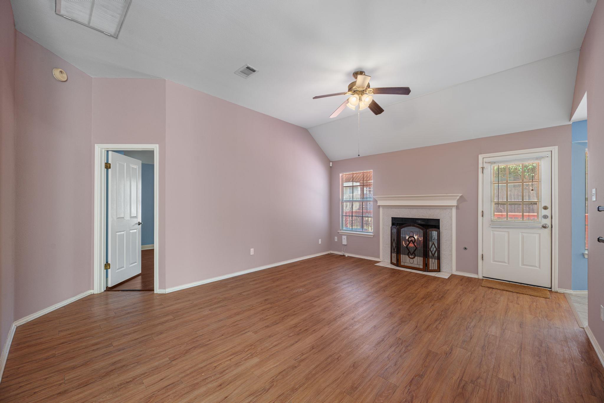 1110 Hatteras Dr Property Photo 4