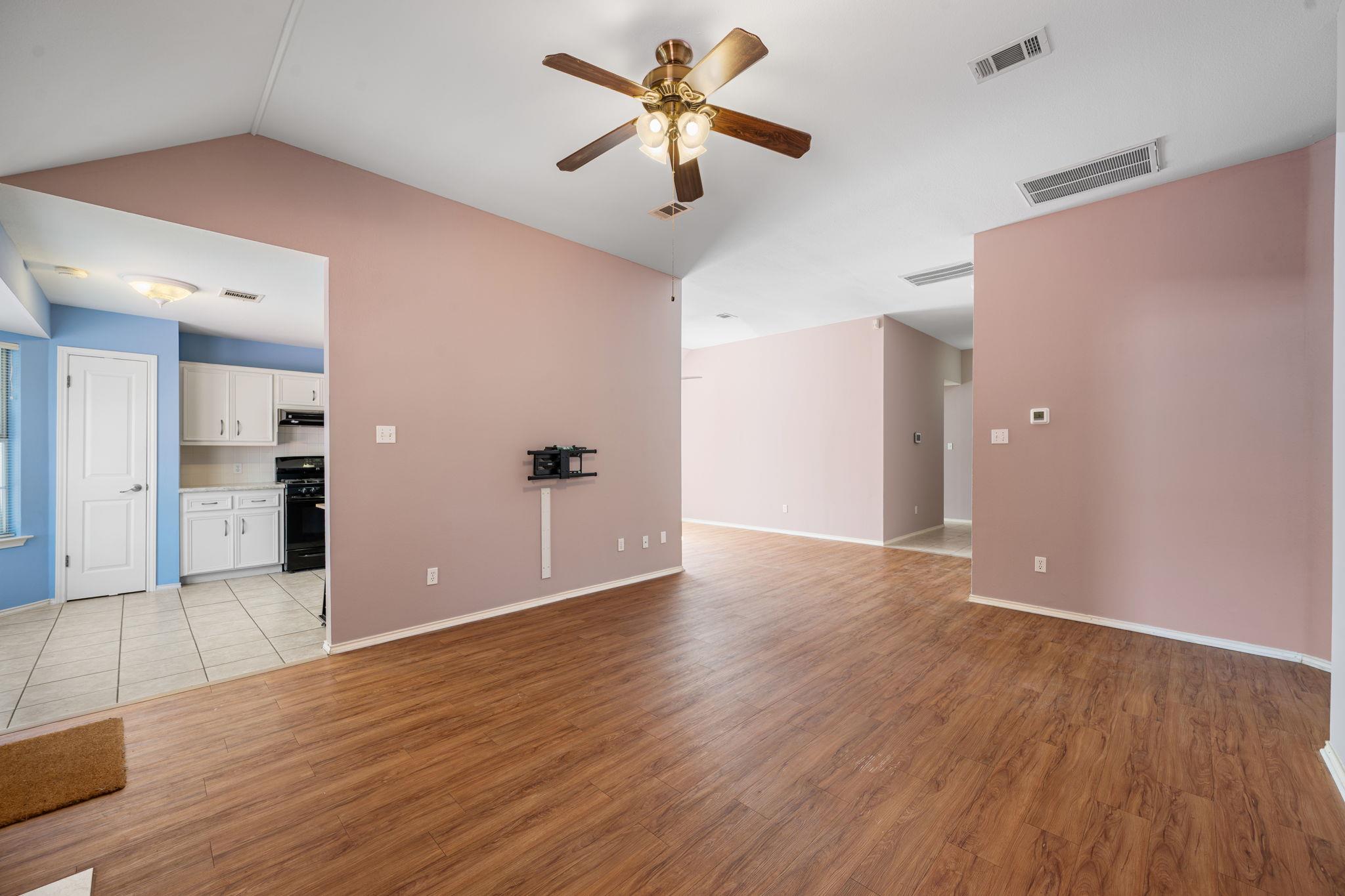 1110 Hatteras Dr Property Photo 6