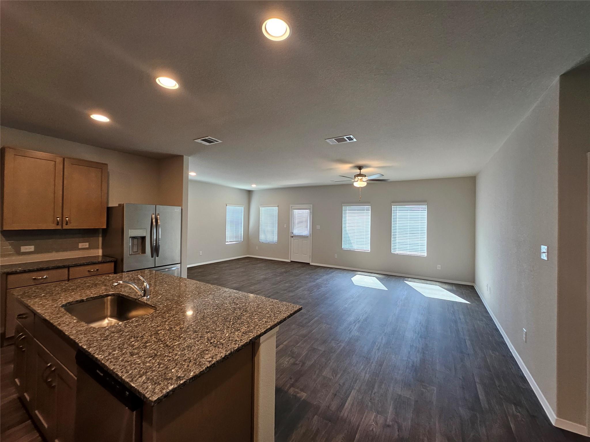 600 Hickory Bend Trl Property Photo 4