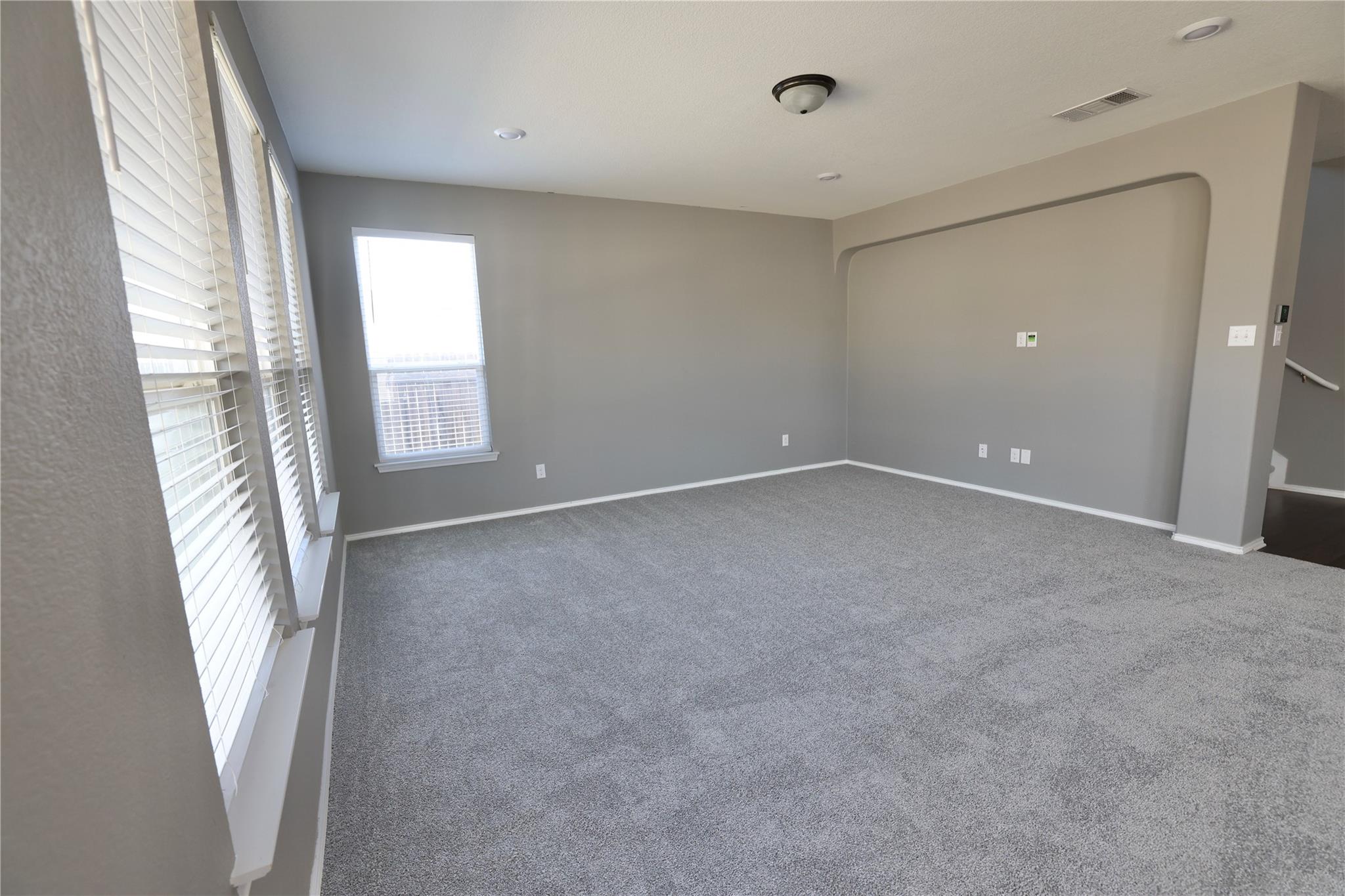 13924 Inaugural St Property Photo 5