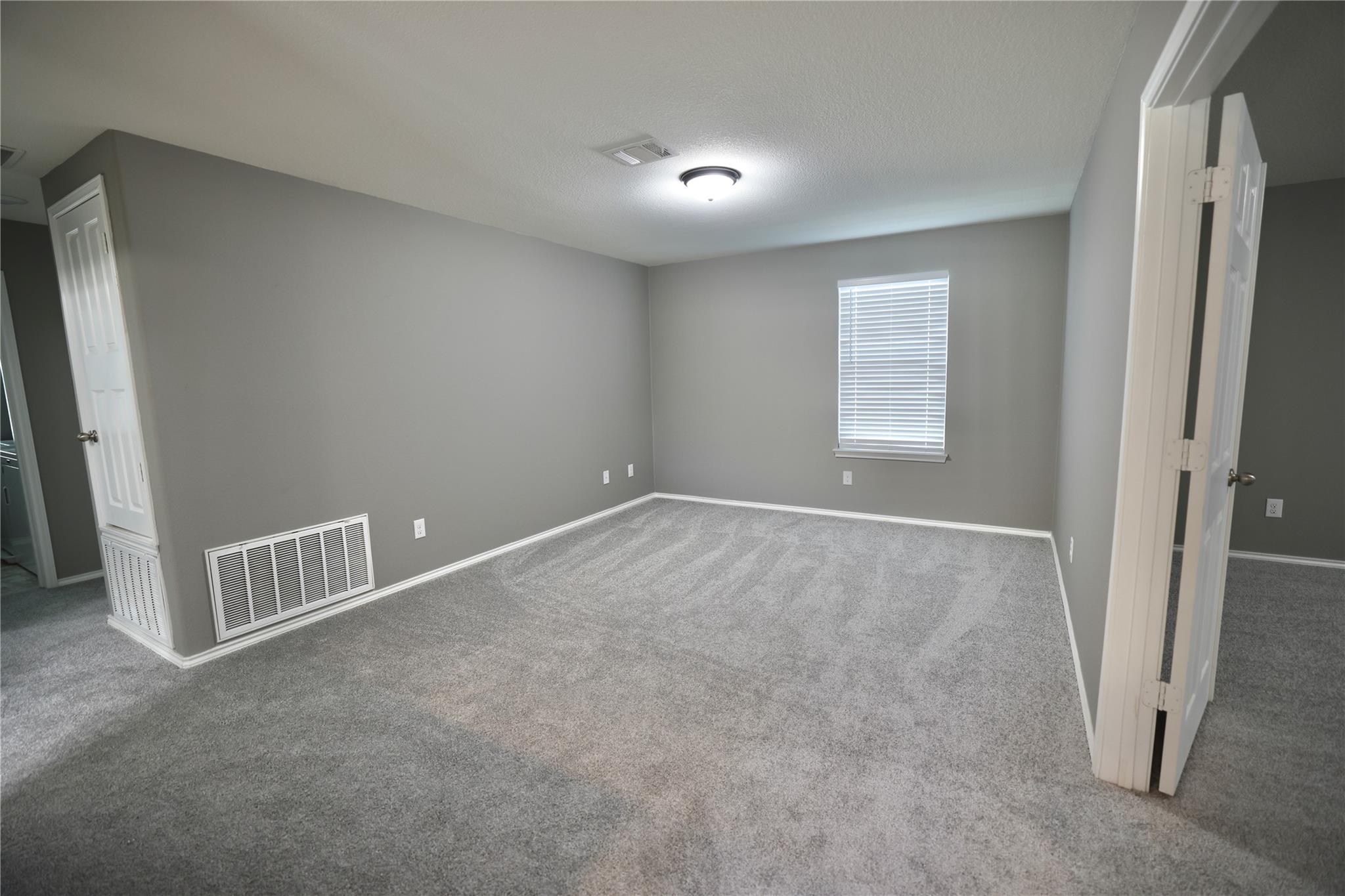 13924 Inaugural St Property Photo 8