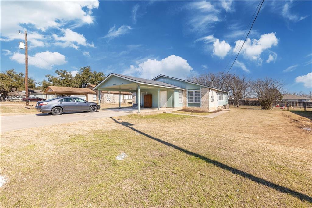 2604 S Bagdad Rd B Property Photo