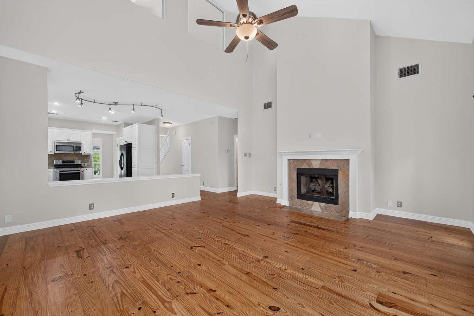 8109 Ganttcrest Dr Property Photo 5