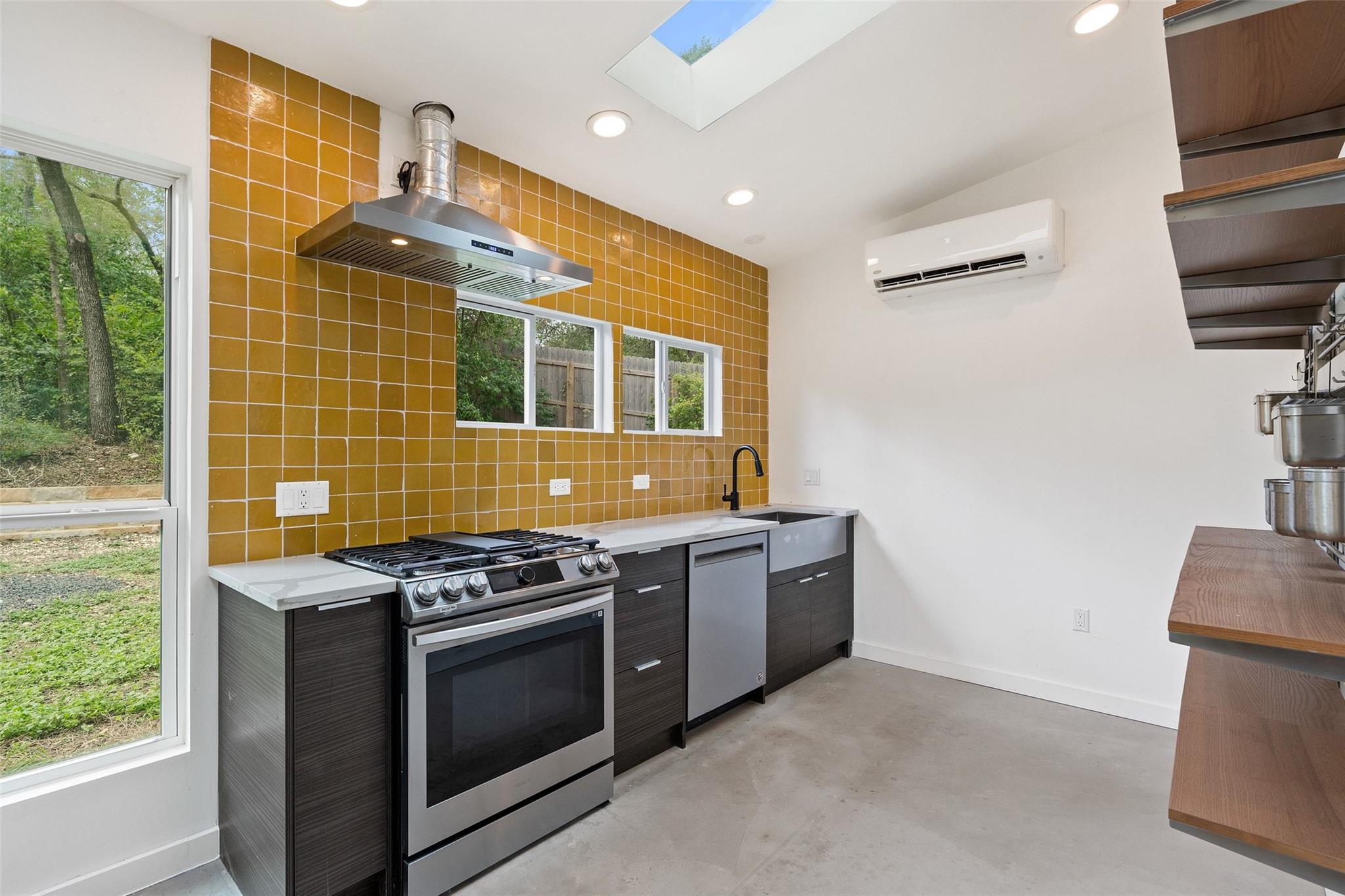 7705 Mowinkle Cv Property Photo 30