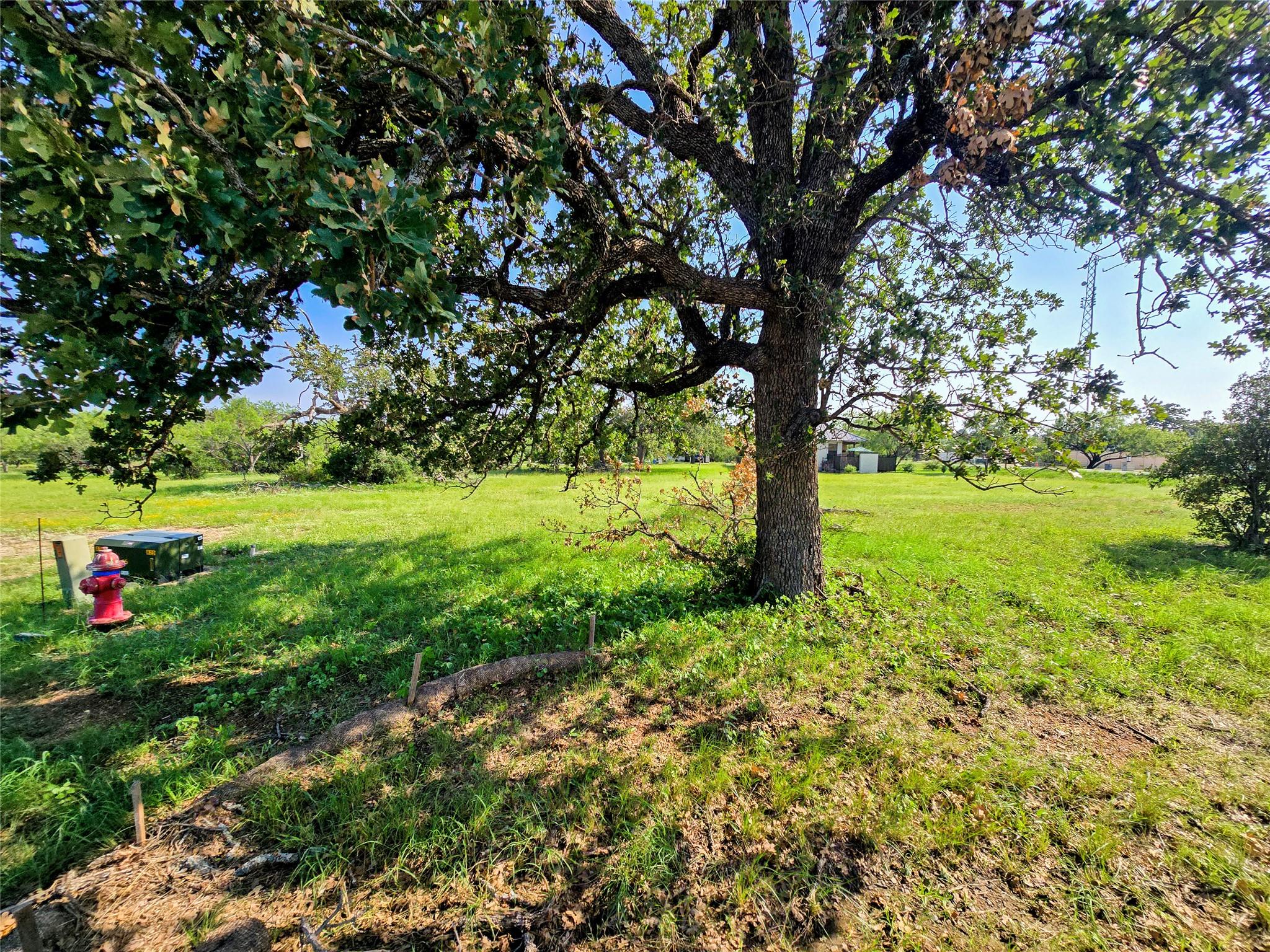 303 Parallel Cir Property Photo 1