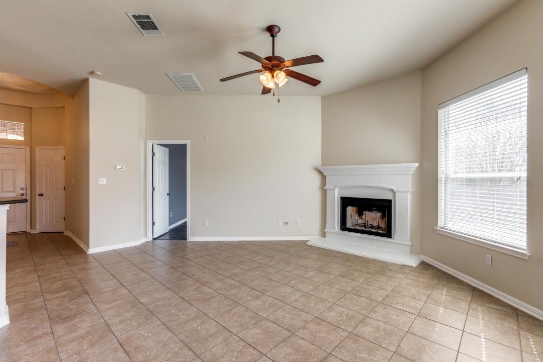 253 Lear Ave Property Photo 9