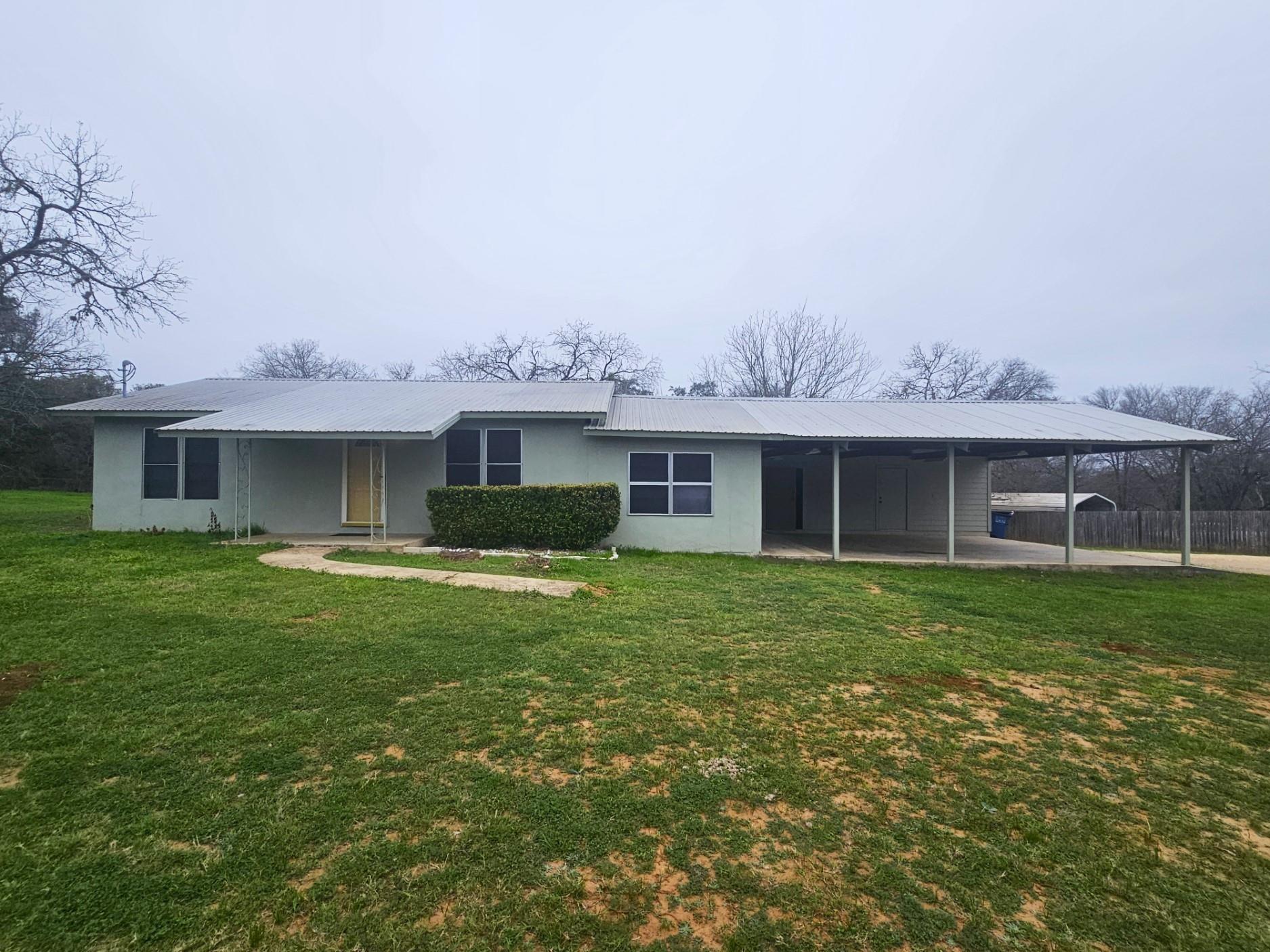 214 Bluebonnet Rdg Property Photo 2