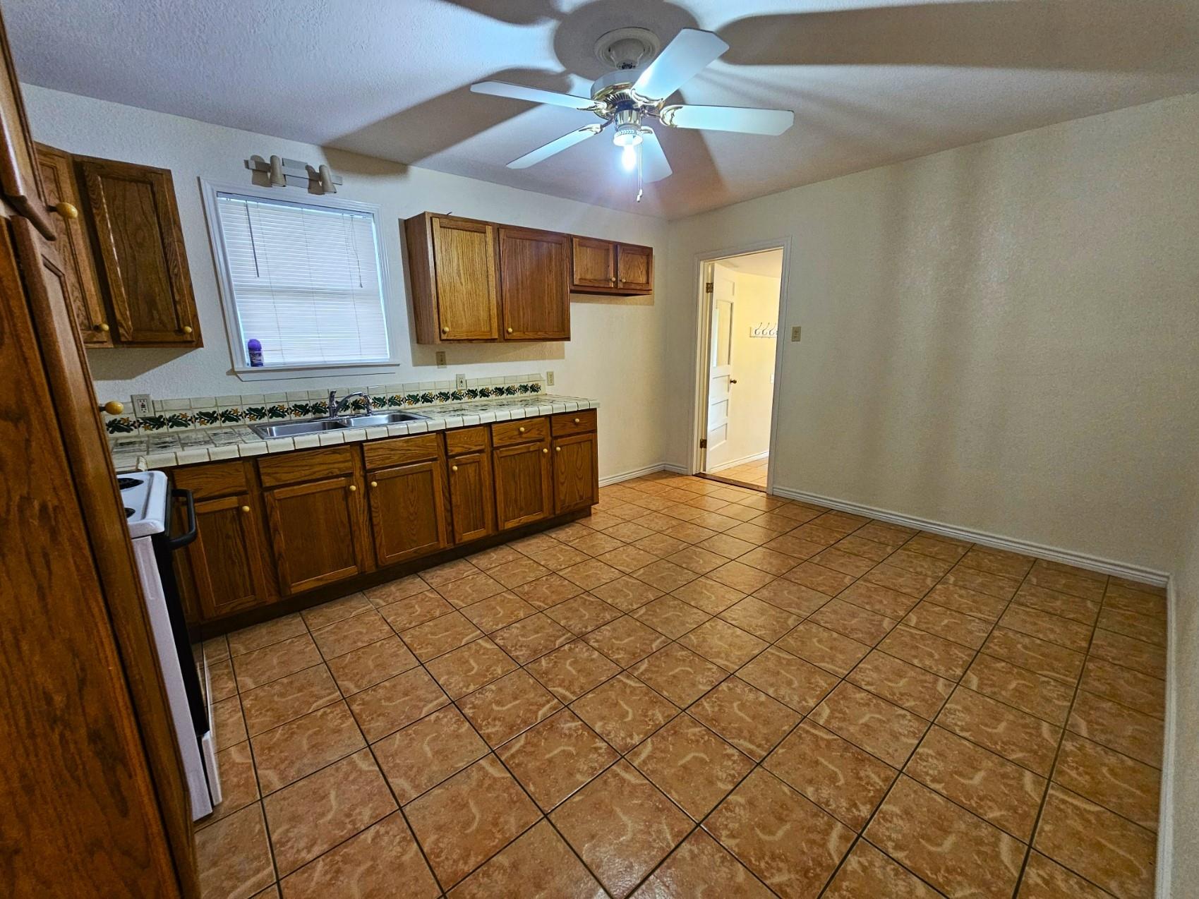 214 Bluebonnet Rdg Property Photo 12