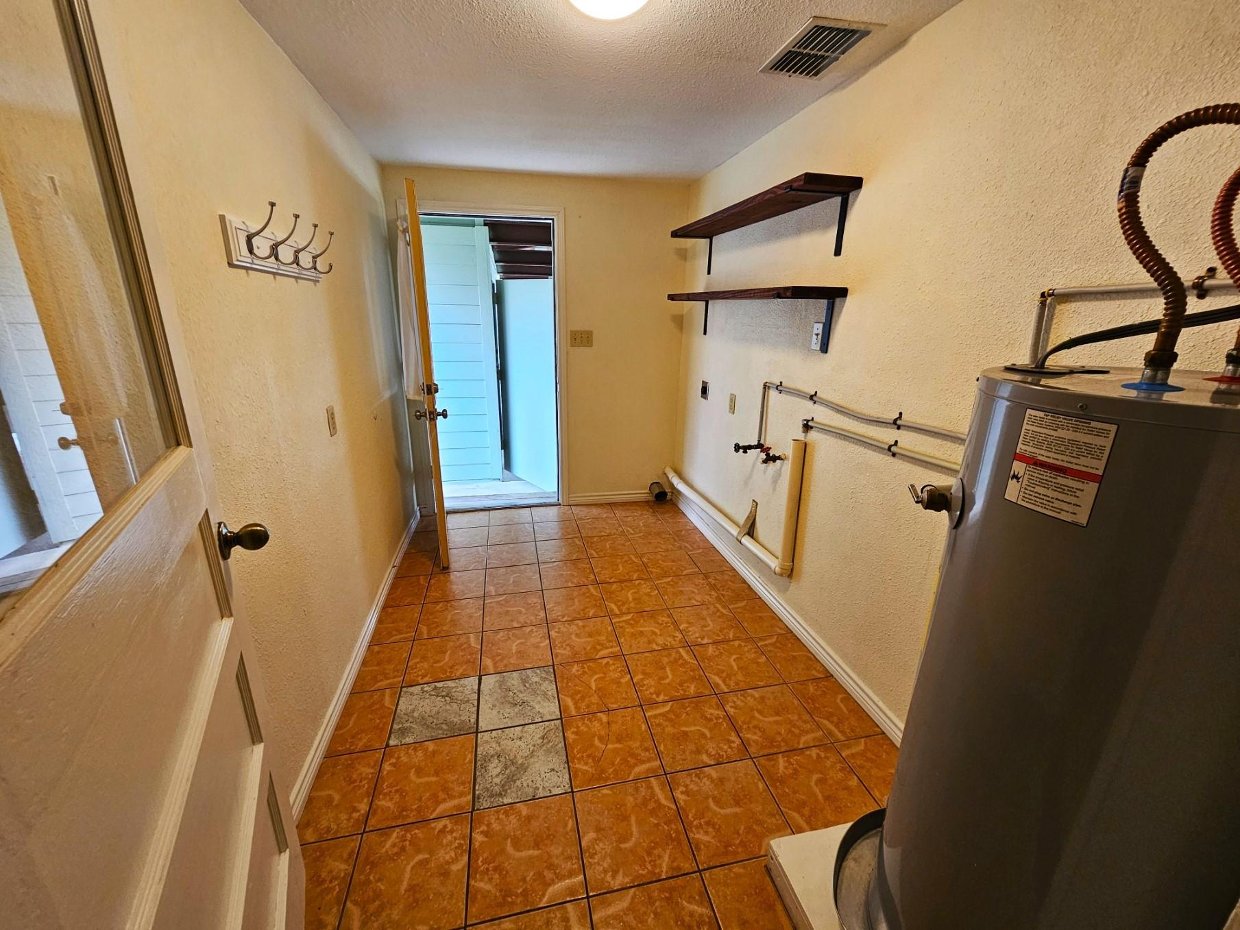214 Bluebonnet Rdg Property Photo 14