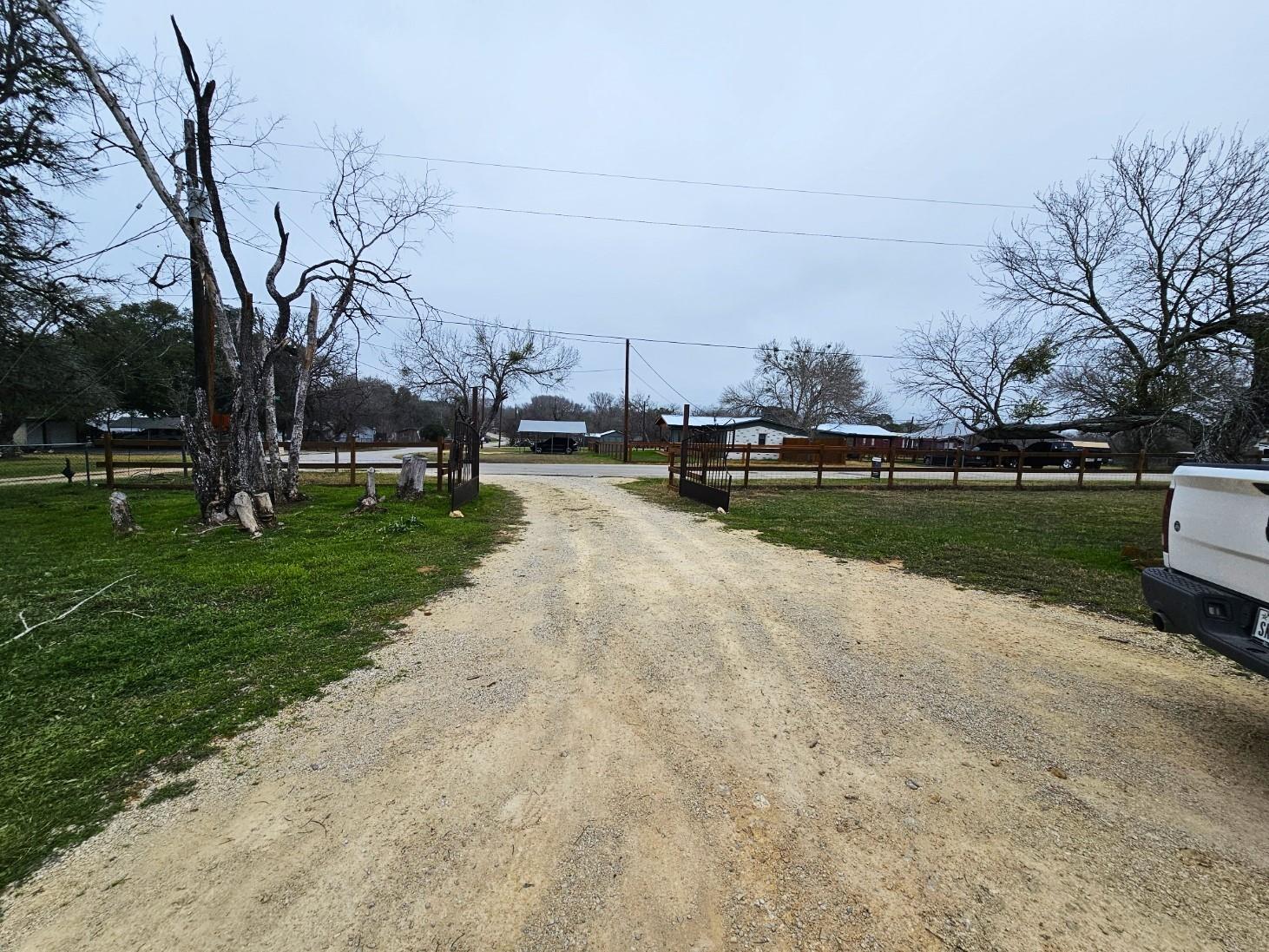 214 Bluebonnet Rdg Property Photo 24