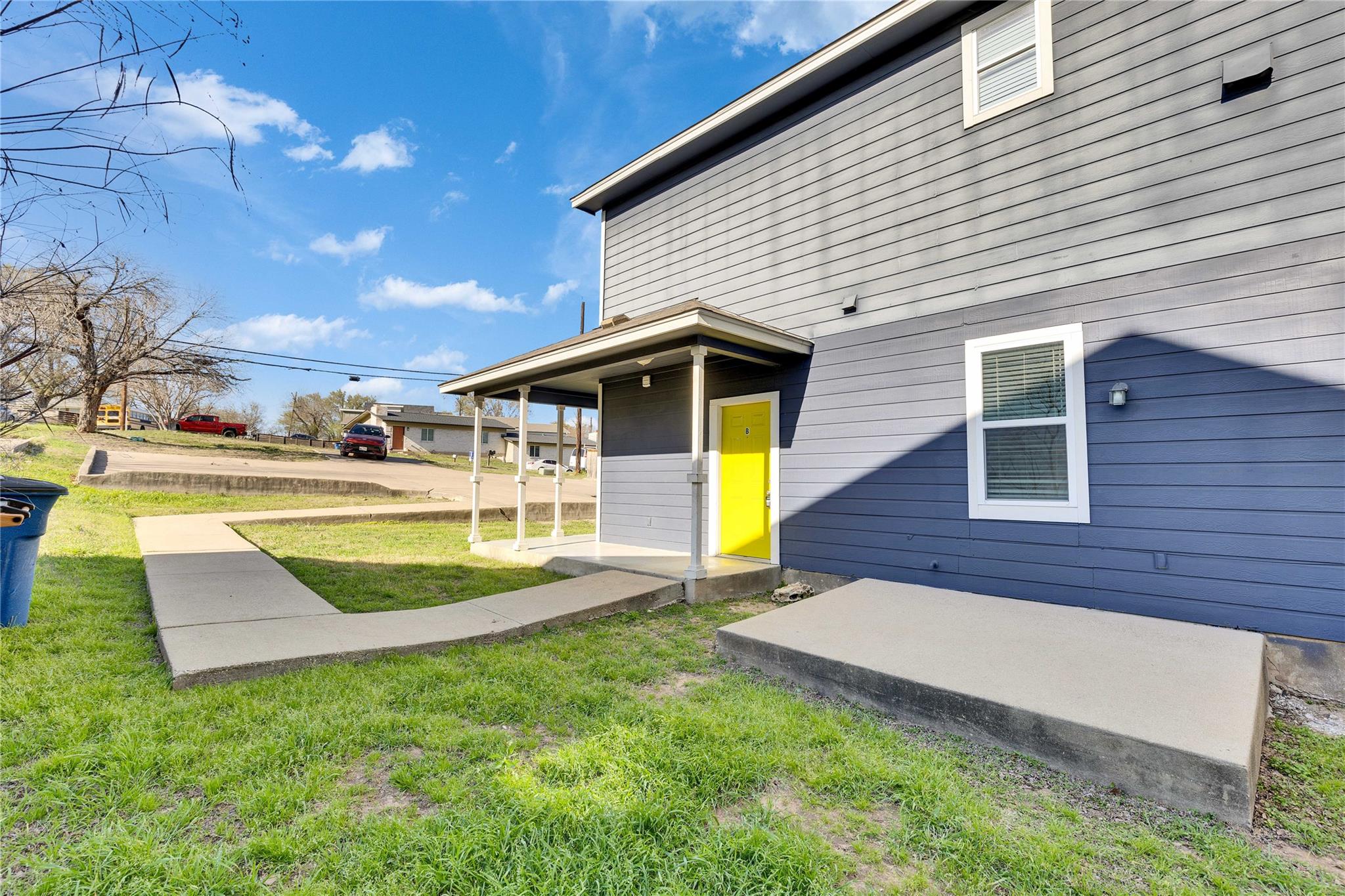 3201 Jack Cook Dr #b Property Photo 3
