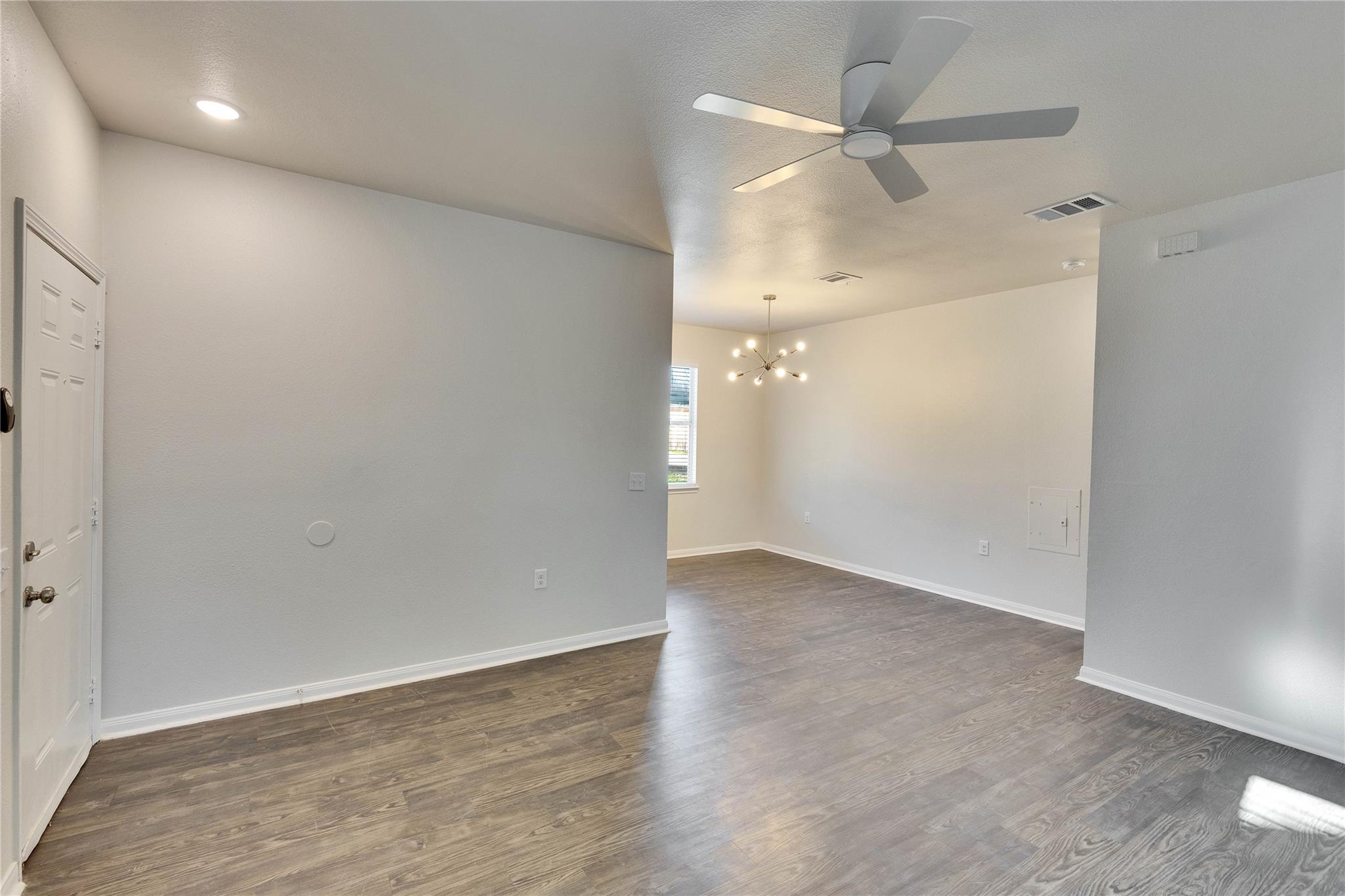3201 Jack Cook Dr #b Property Photo 4