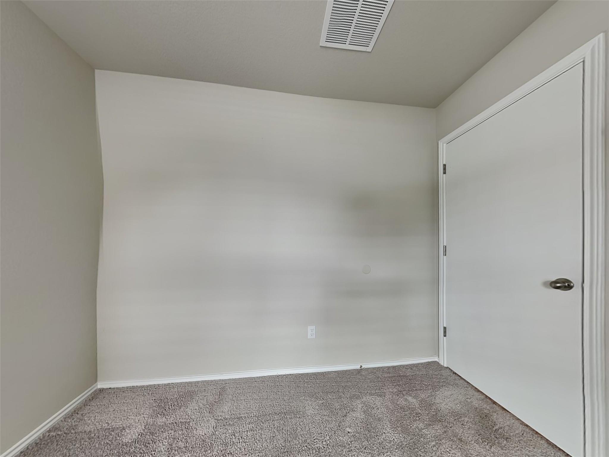 5208 Saddle Club Dr Property Photo 9