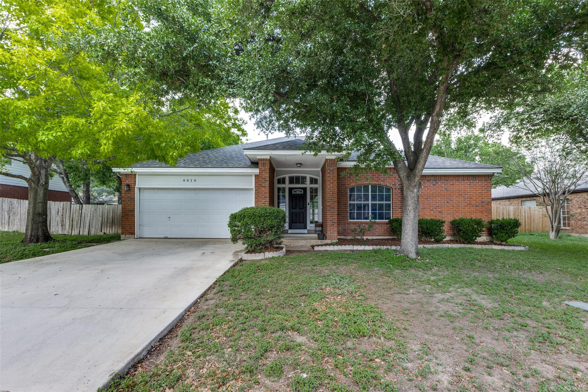 6614 Bramber Ln Property Photo