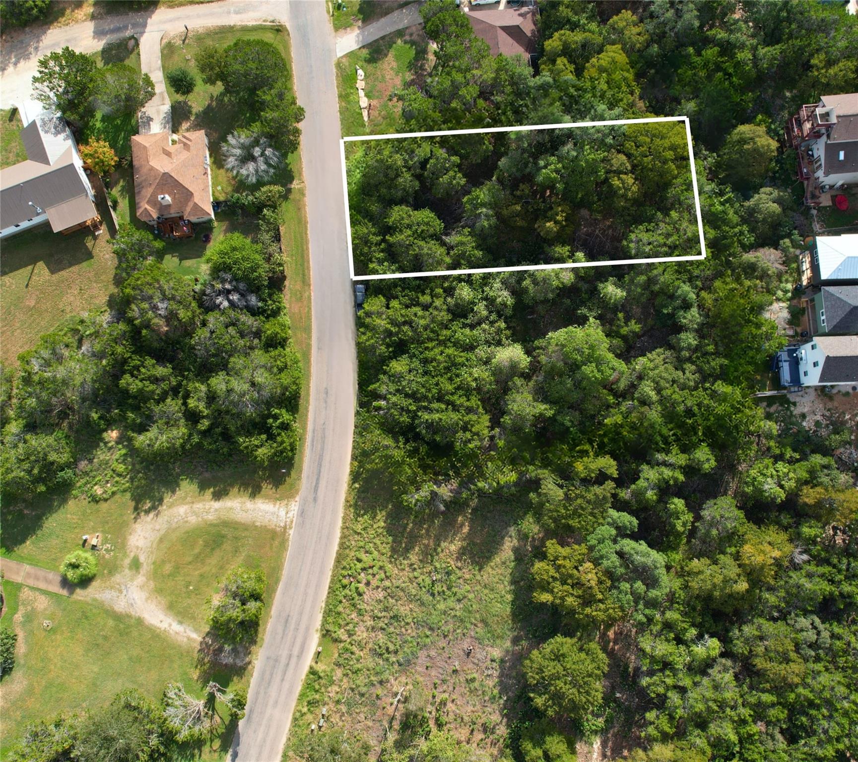 211 Pleasant Valley Rd Property Photo 2