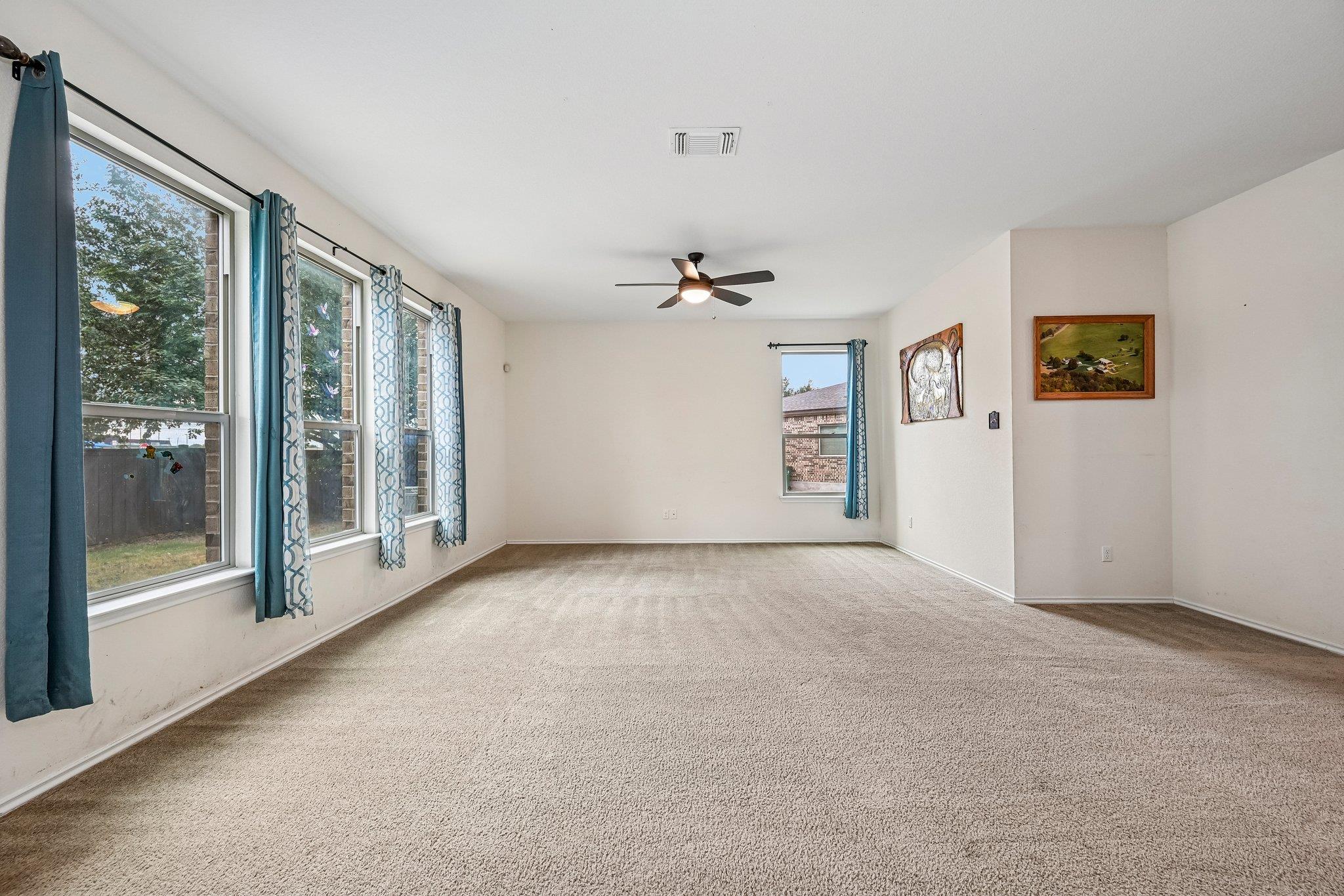 4002 Kings Canyon Dr Property Photo 10