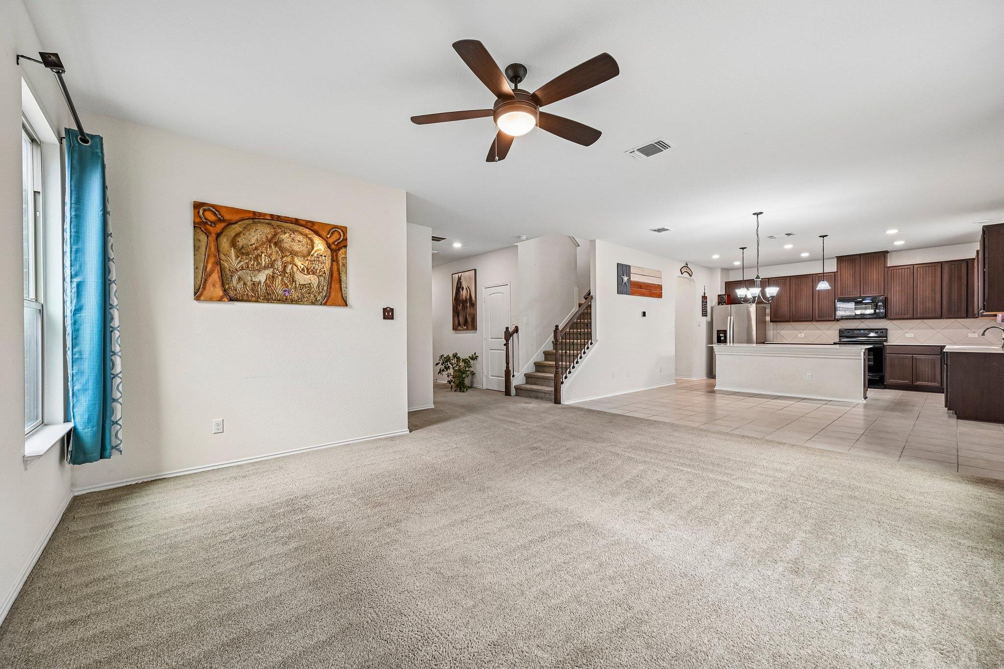 4002 Kings Canyon Dr Property Photo 11