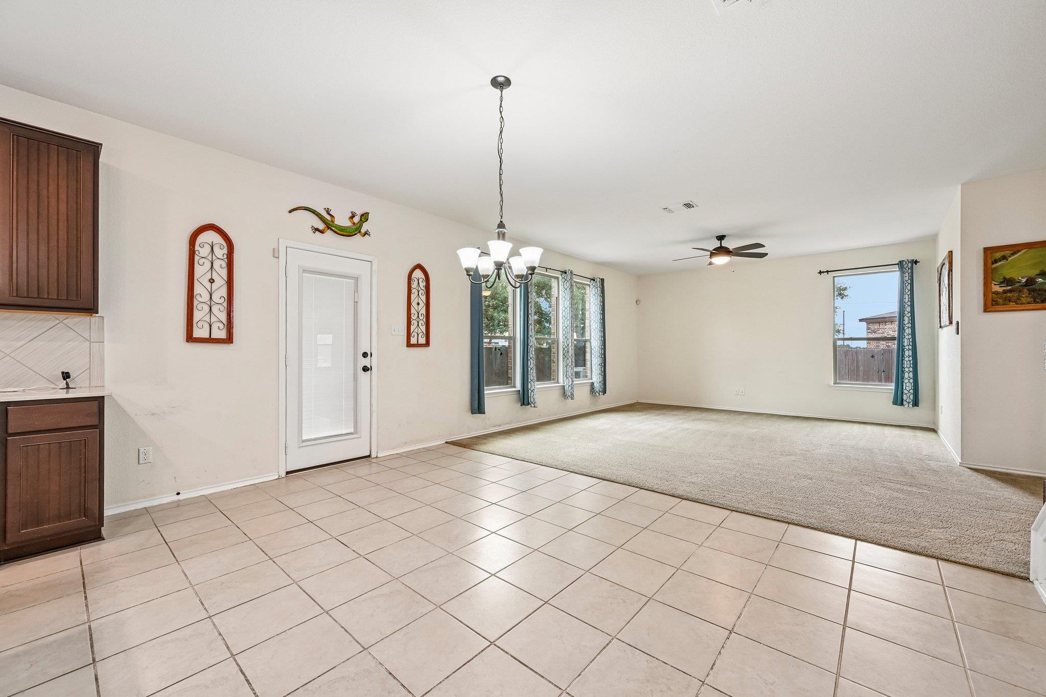 4002 Kings Canyon Dr Property Photo 16