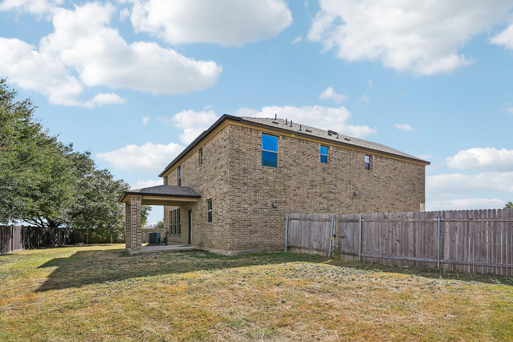 4002 Kings Canyon Dr Property Photo 36