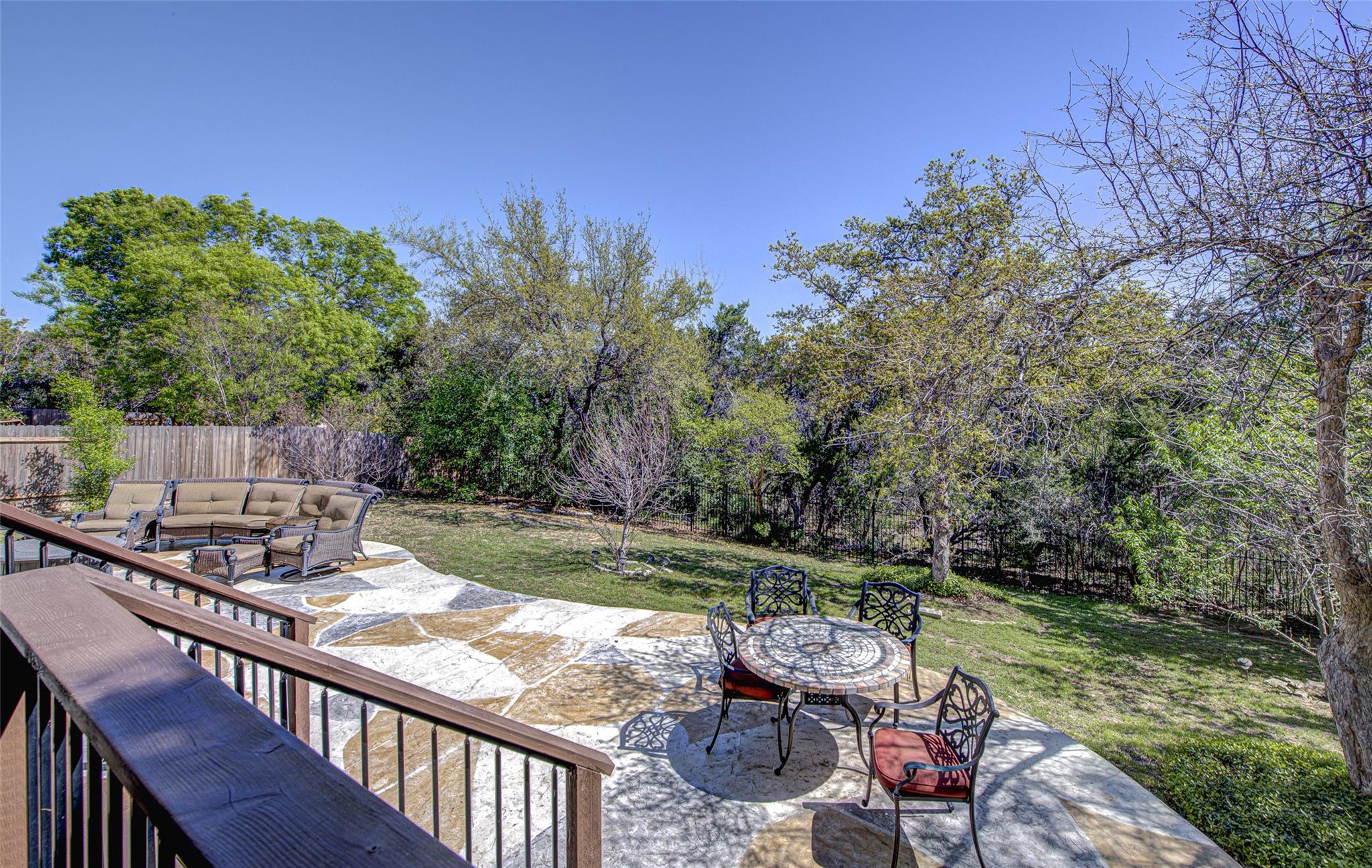 10740 Bramblecrest Dr Property Photo 18