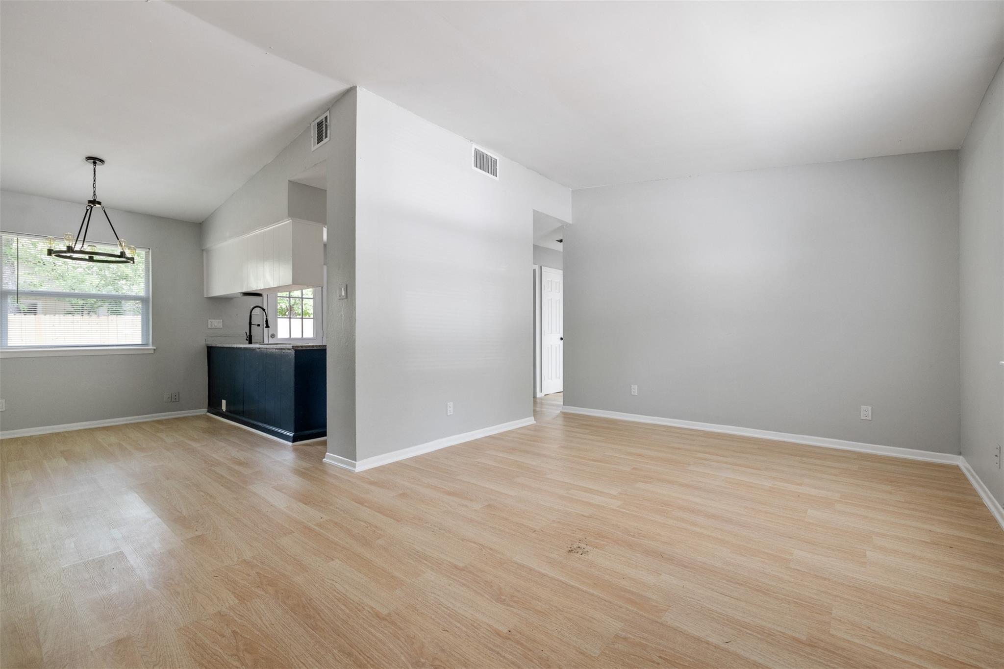 106 Oertli Ln #a & B Property Photo 5