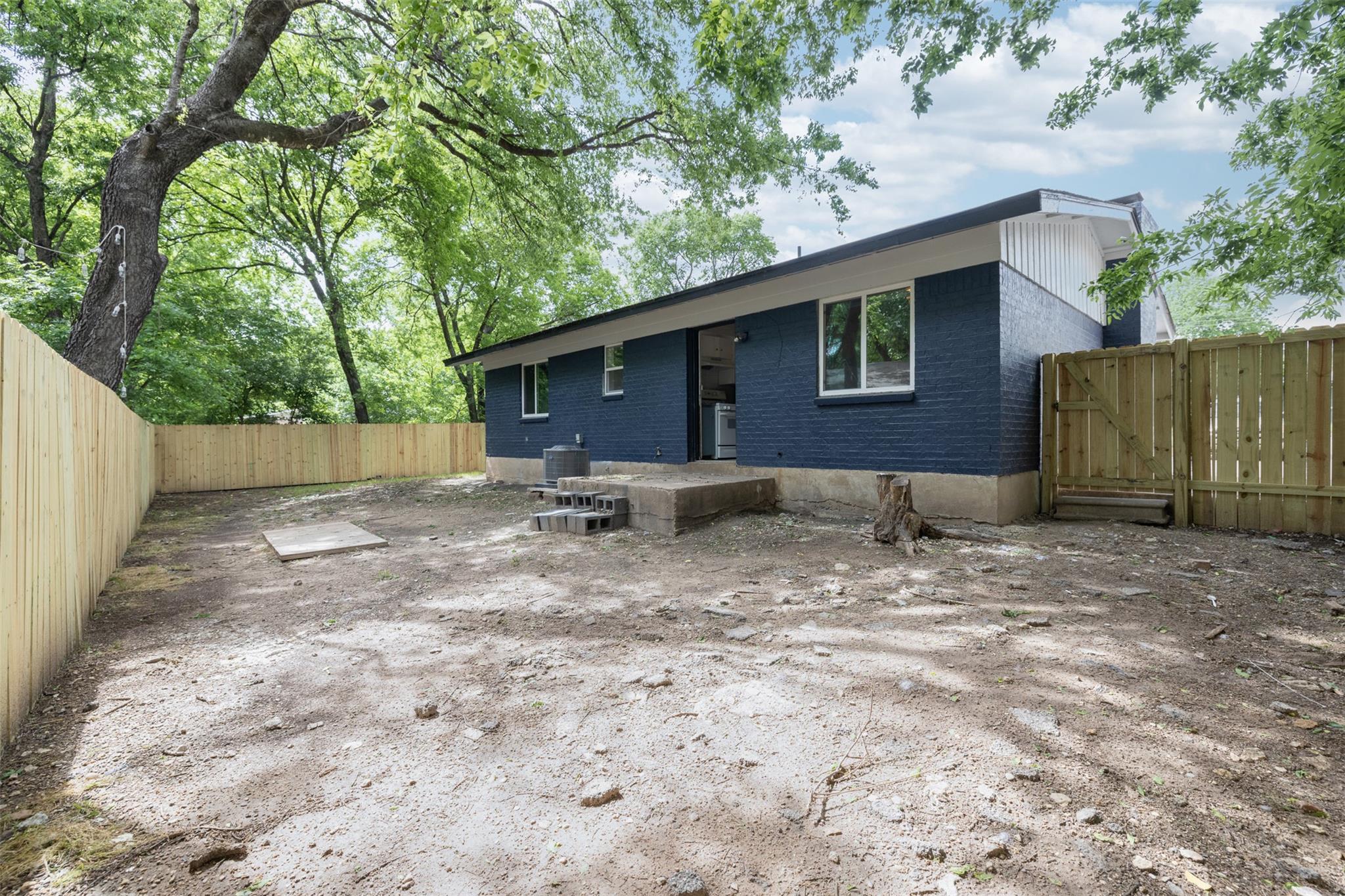106 Oertli Ln A & B Property Photo 14