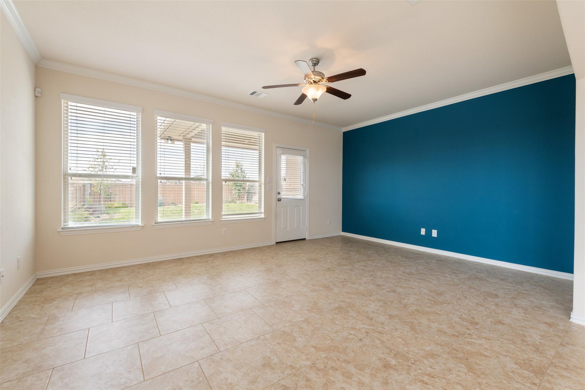 18304 Blush Rose Rd Property Photo 8