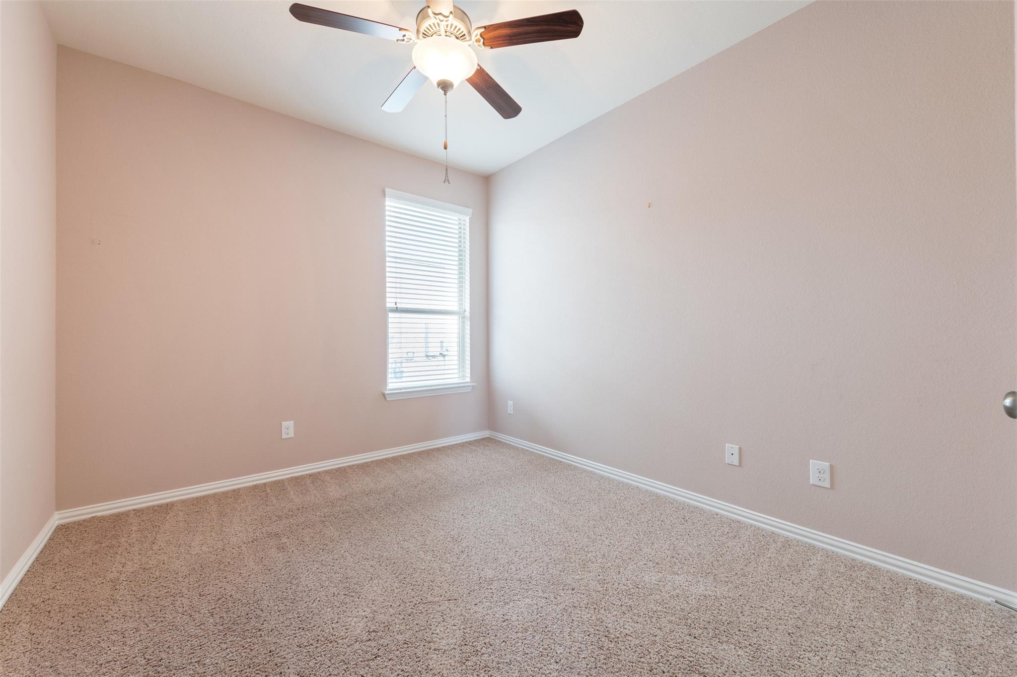 18304 Blush Rose Rd Property Photo 12