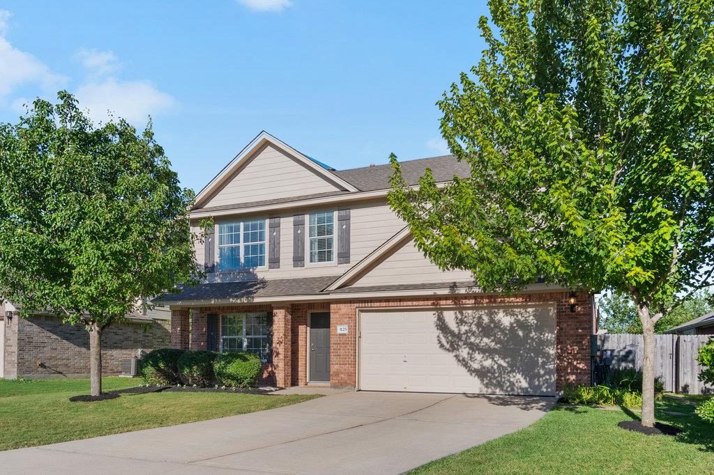 3125 Winding Shore Ln Property Photo 3