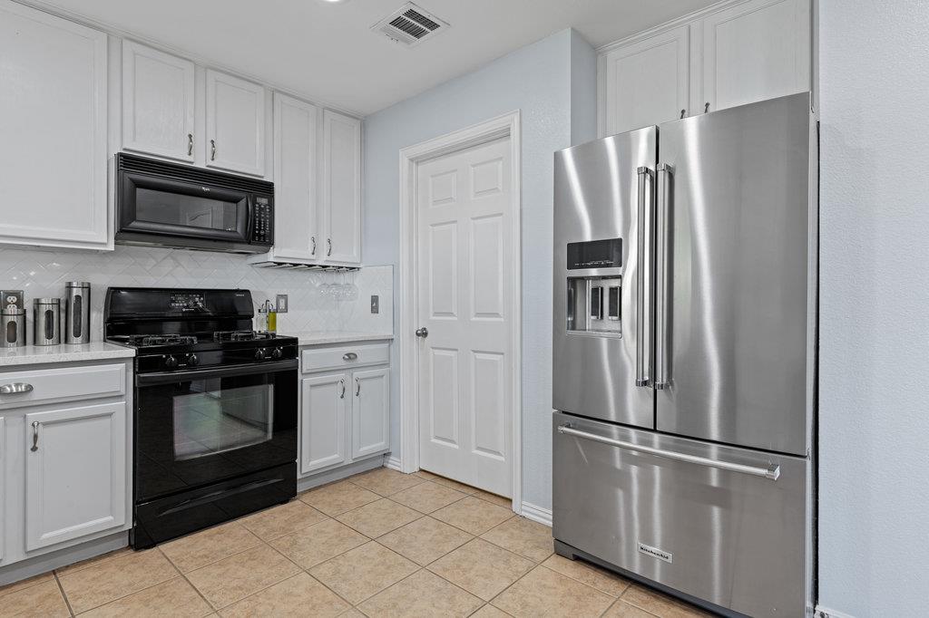 3125 Winding Shore Ln Property Photo 13