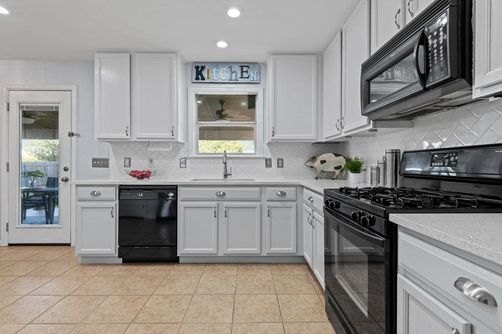 3125 Winding Shore Ln Property Photo 14