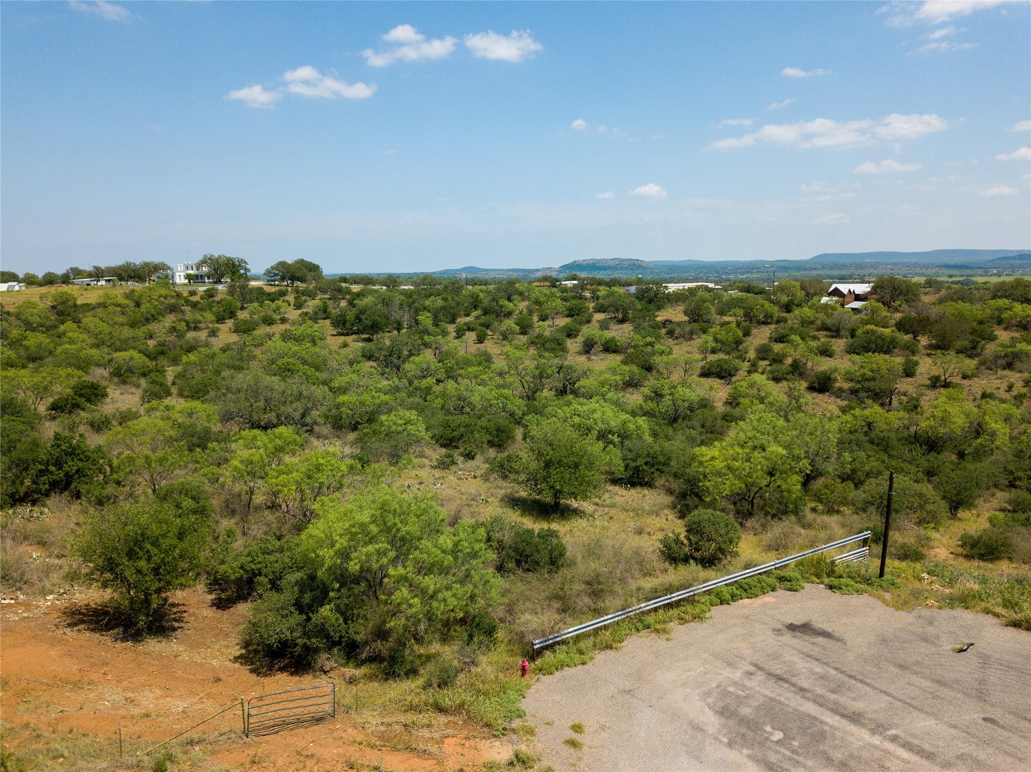 Tbd E Houston St Property Photo 19
