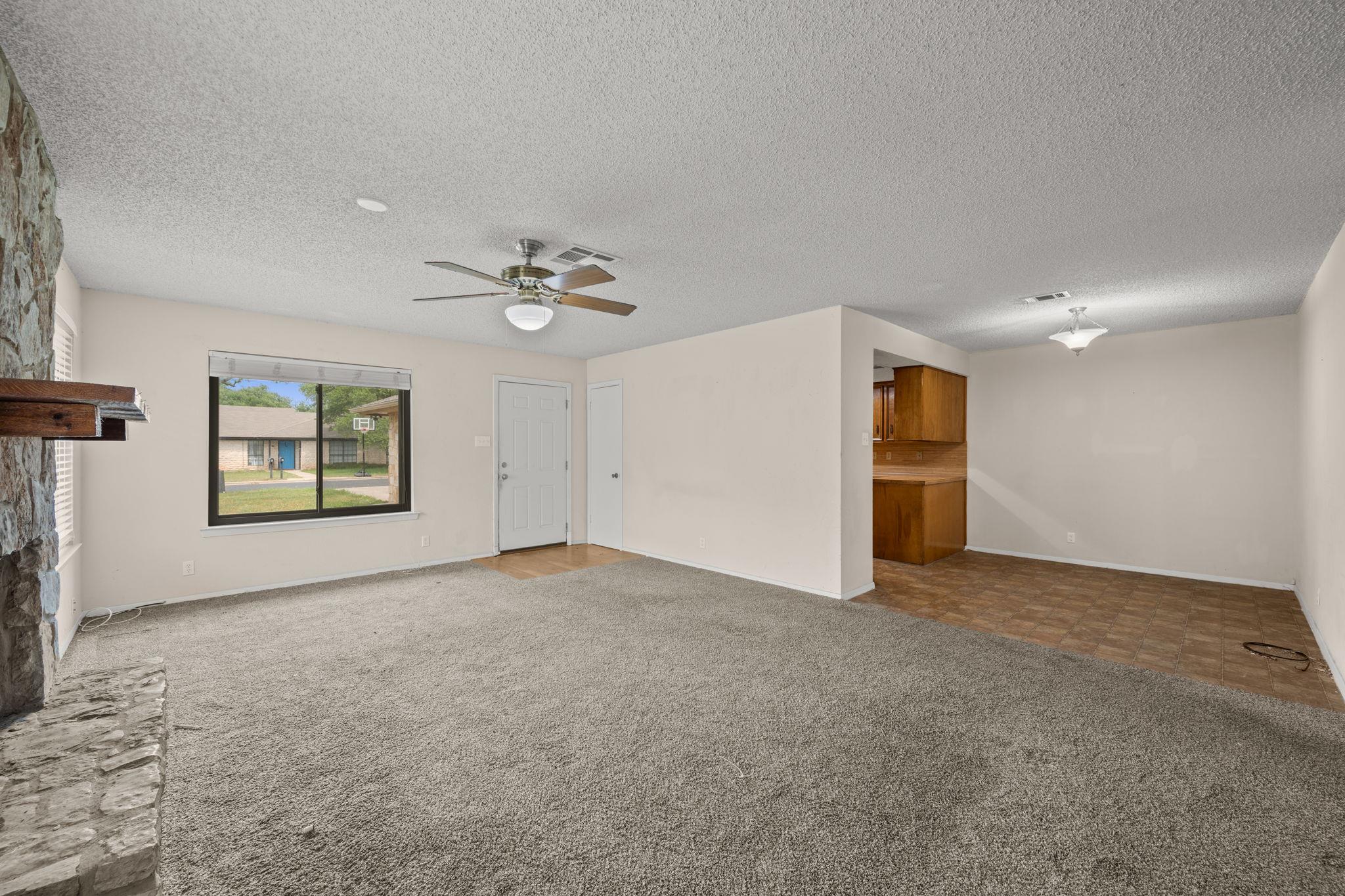 101 Norwood Dr #b Property Photo 2