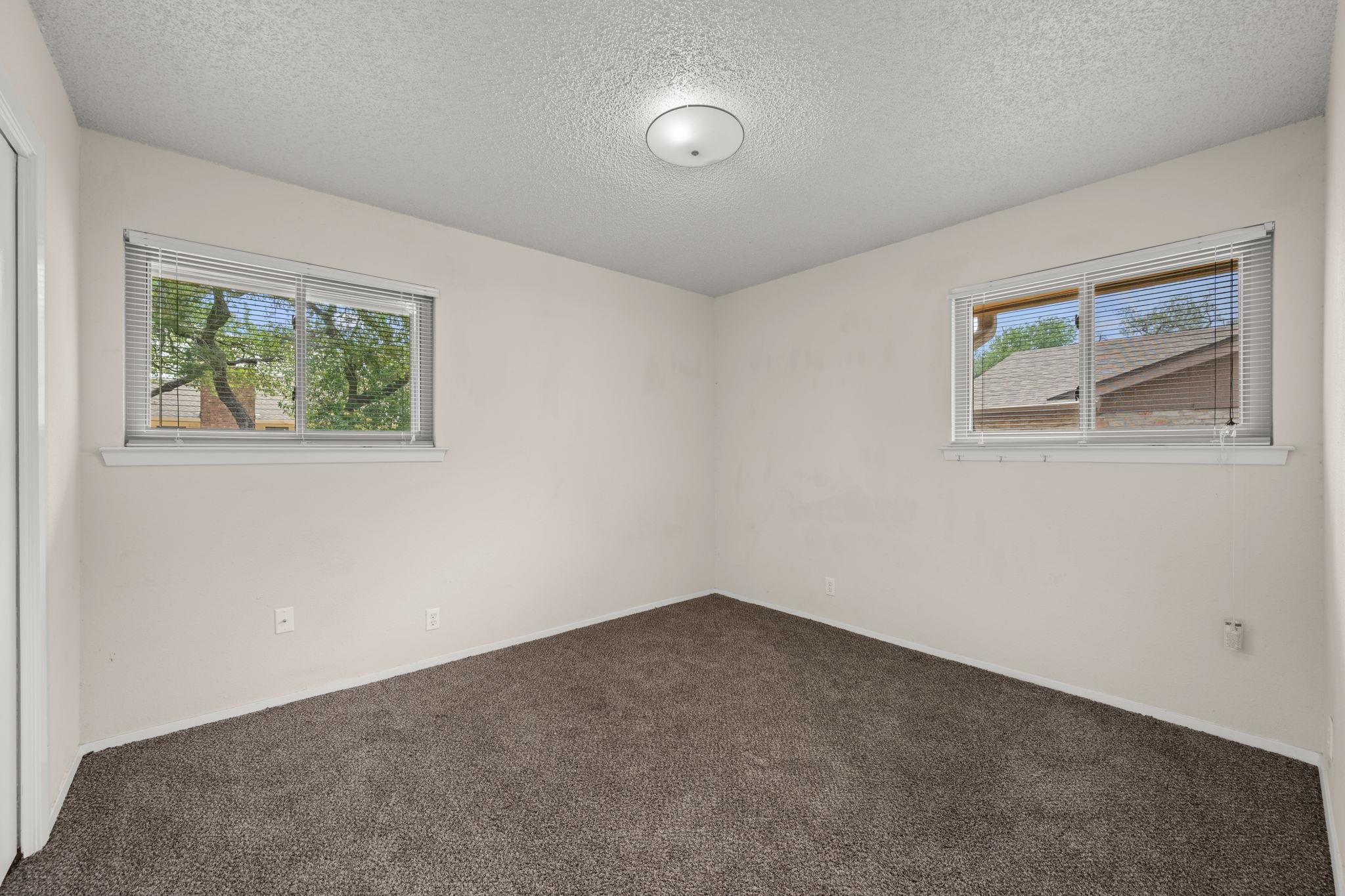 101 Norwood Dr #b Property Photo 8