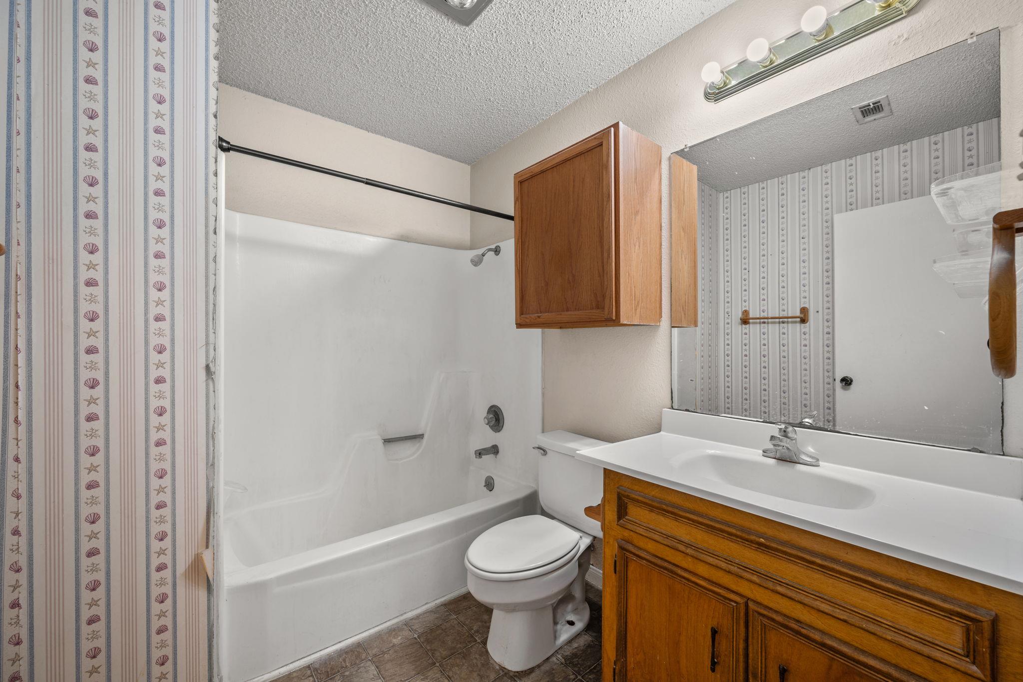 101 Norwood Dr #b Property Photo 9