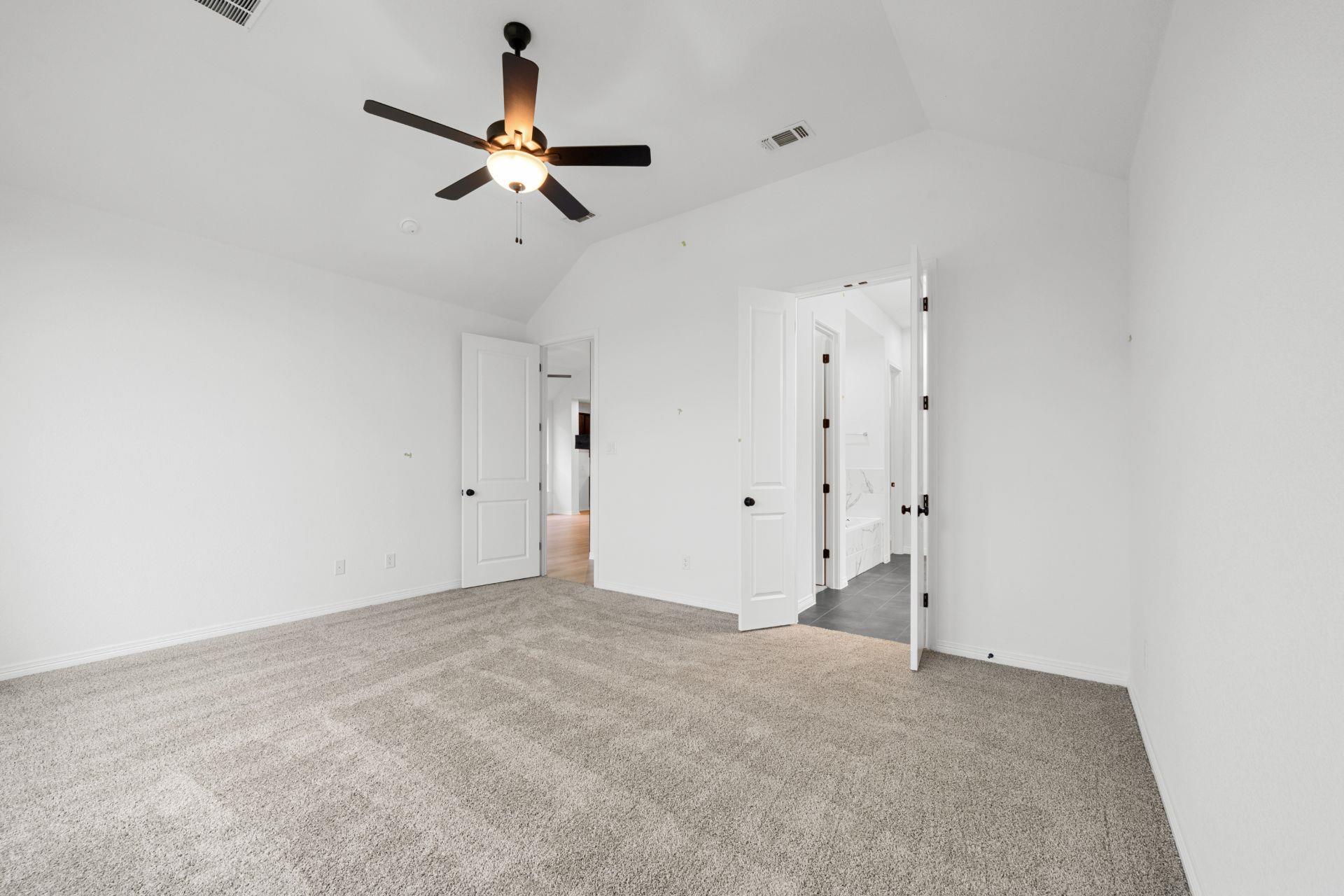537 Raleigh Dr Property Photo 16