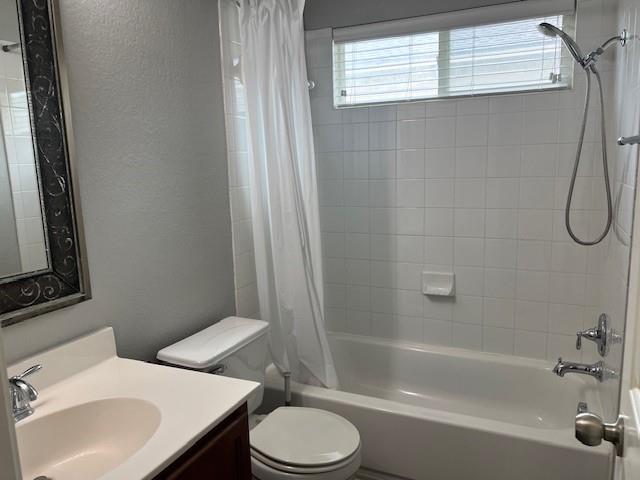 206 Wisteria Way Property Photo 11