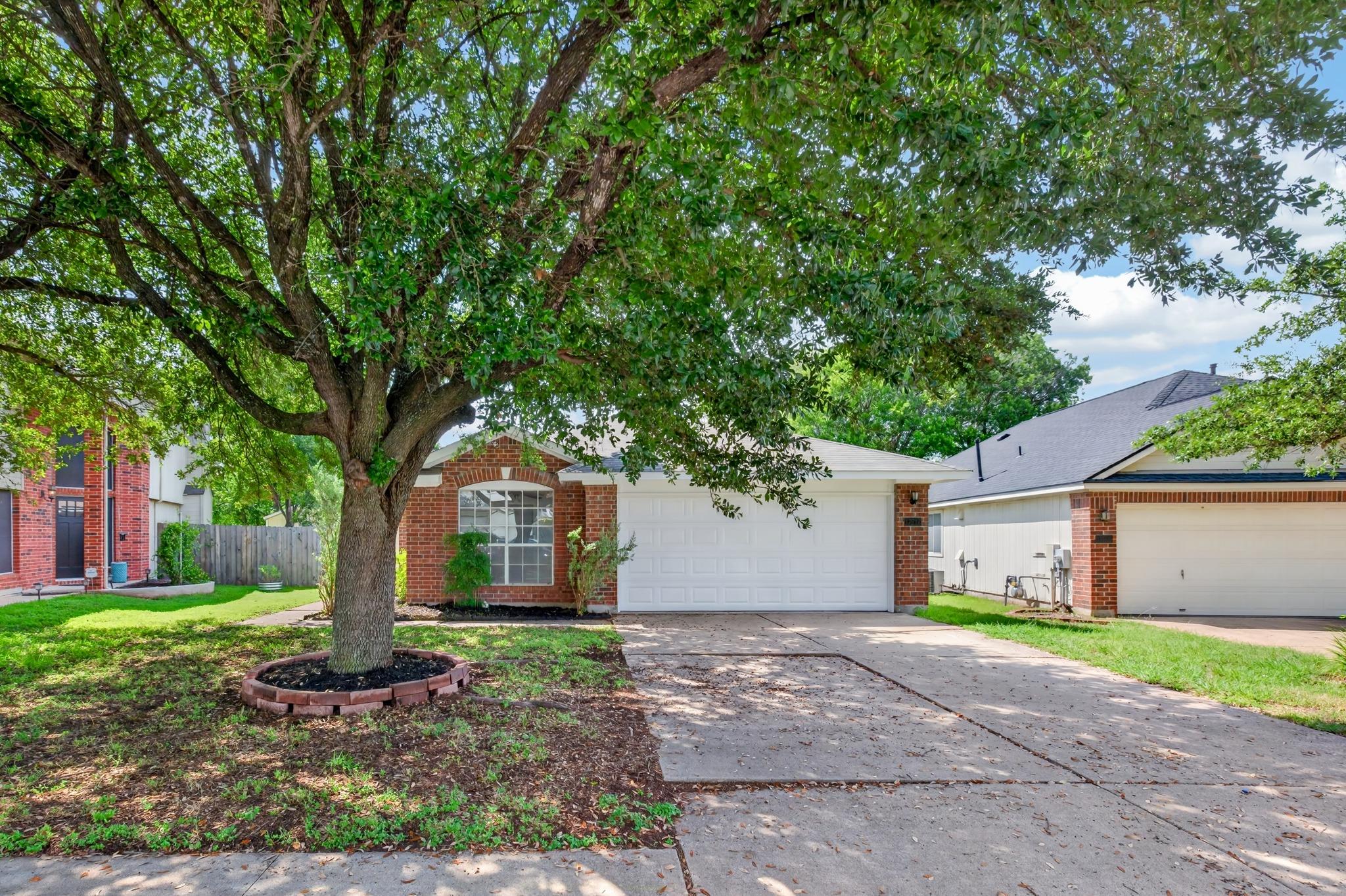 17213 Bushmills Rd Property Photo 3