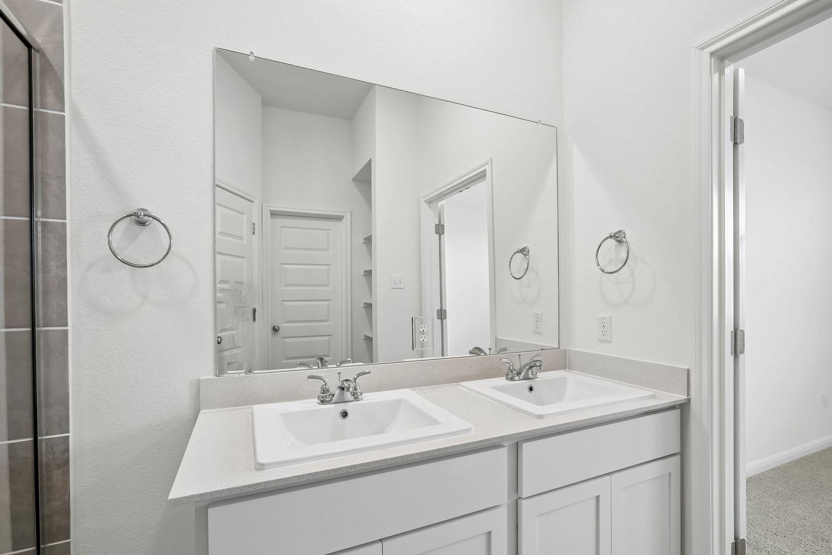 214 Hornet St Property Photo 17