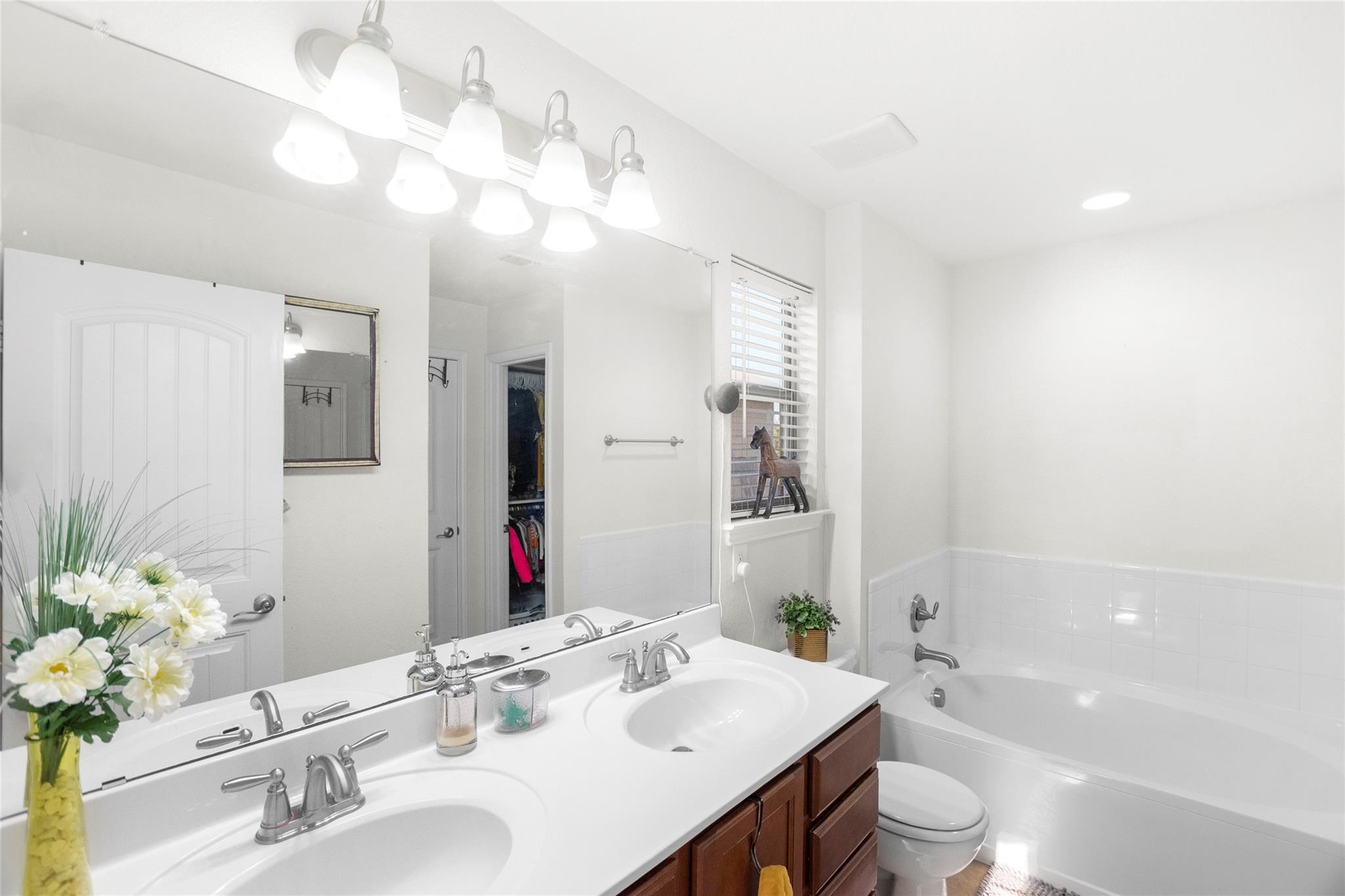 11212 Barns Trl Property Photo 10