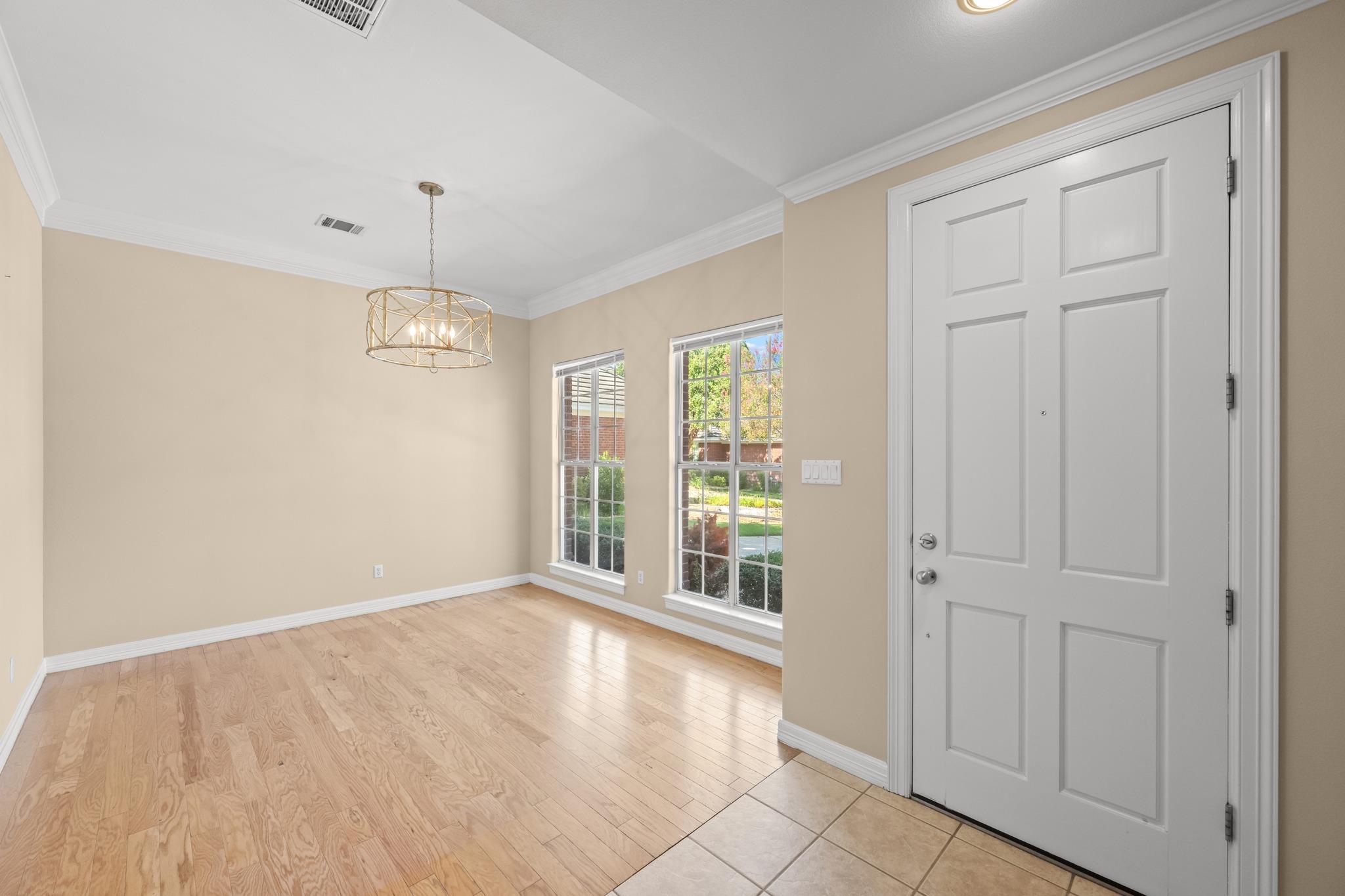 4010 Long Champ Dr #19 Property Photo 14