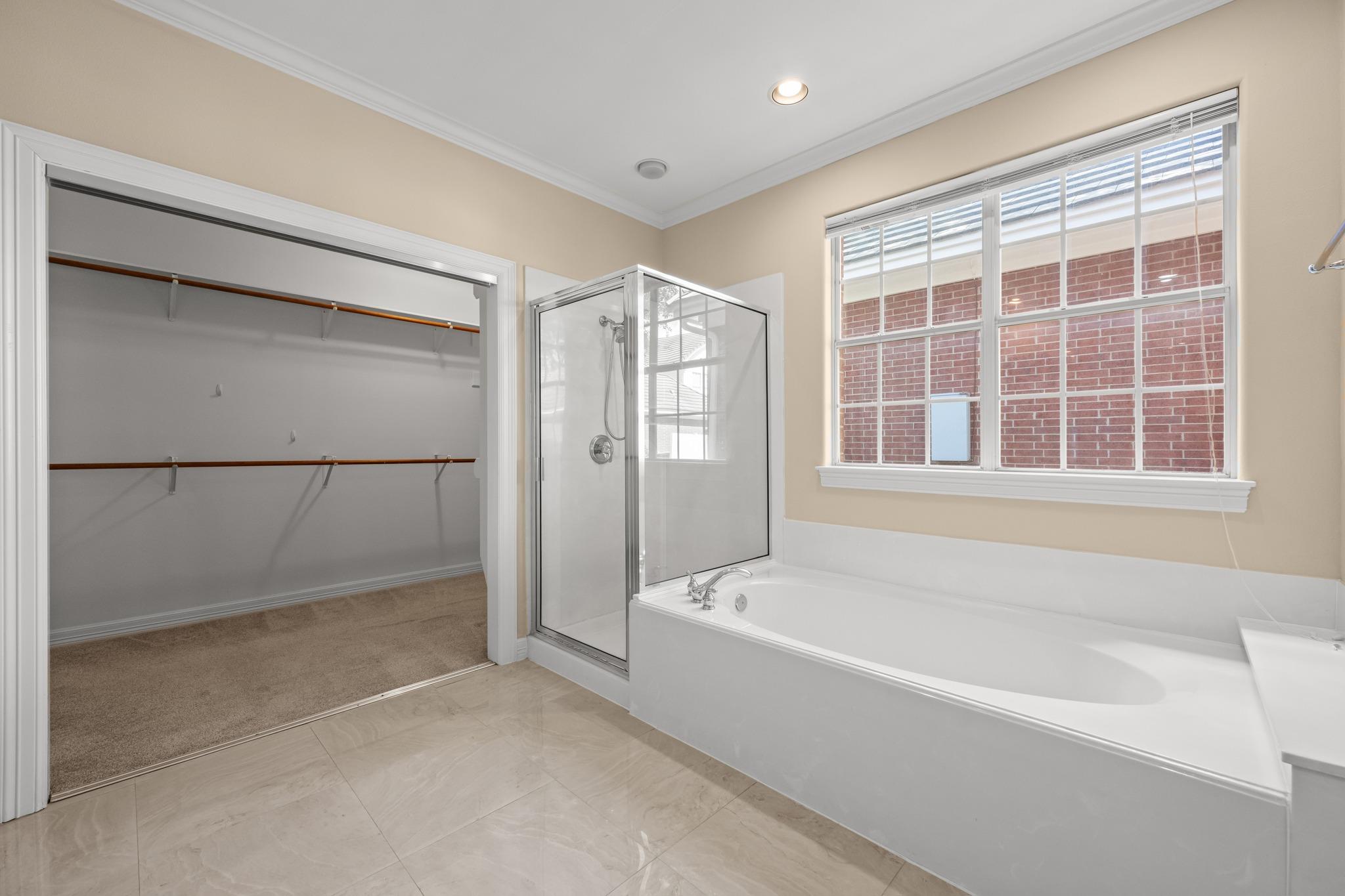 4010 Long Champ Dr #19 Property Photo 19