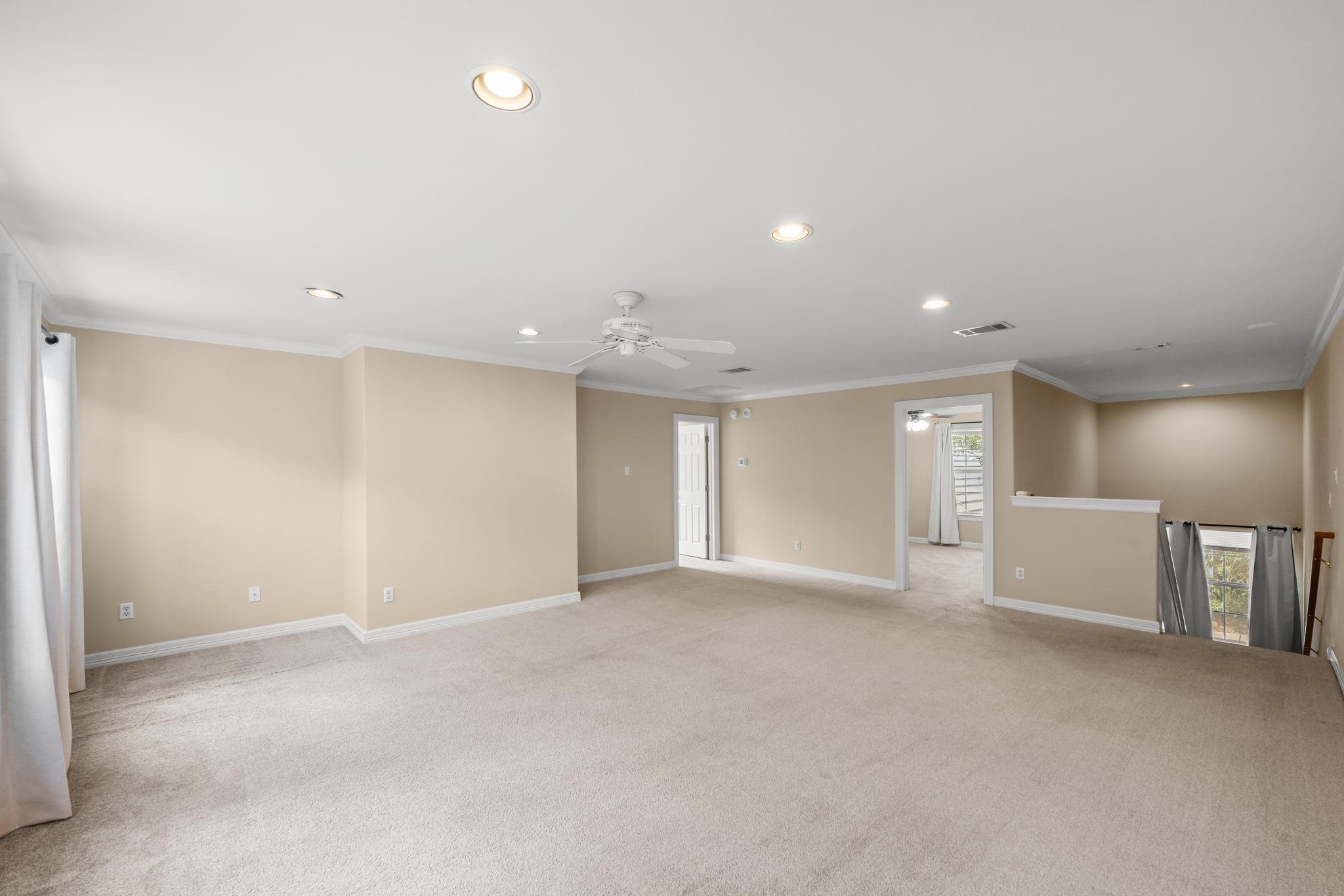 4010 Long Champ Dr #19 Property Photo 24