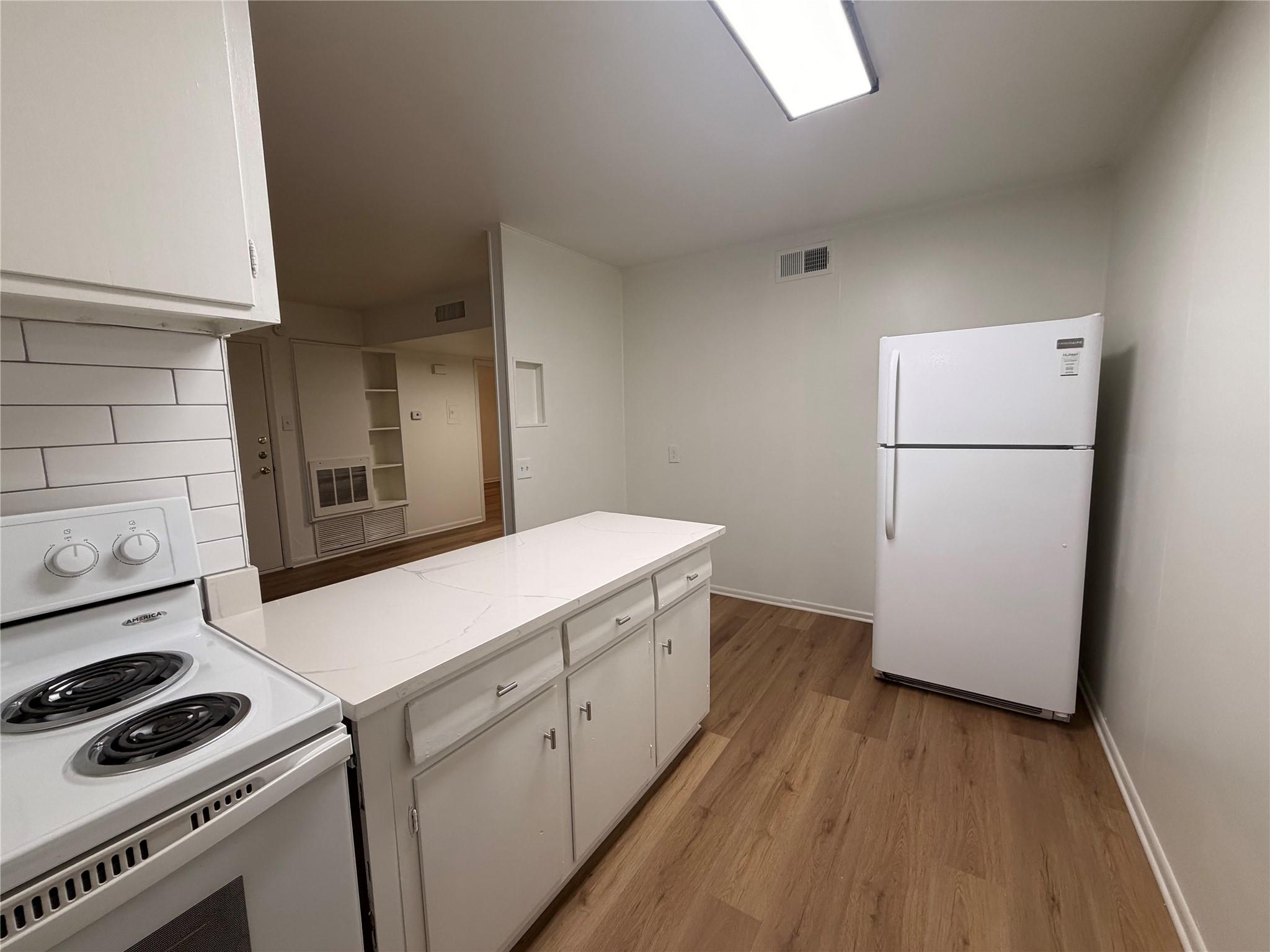 3304 Red River St #208 Property Photo 8