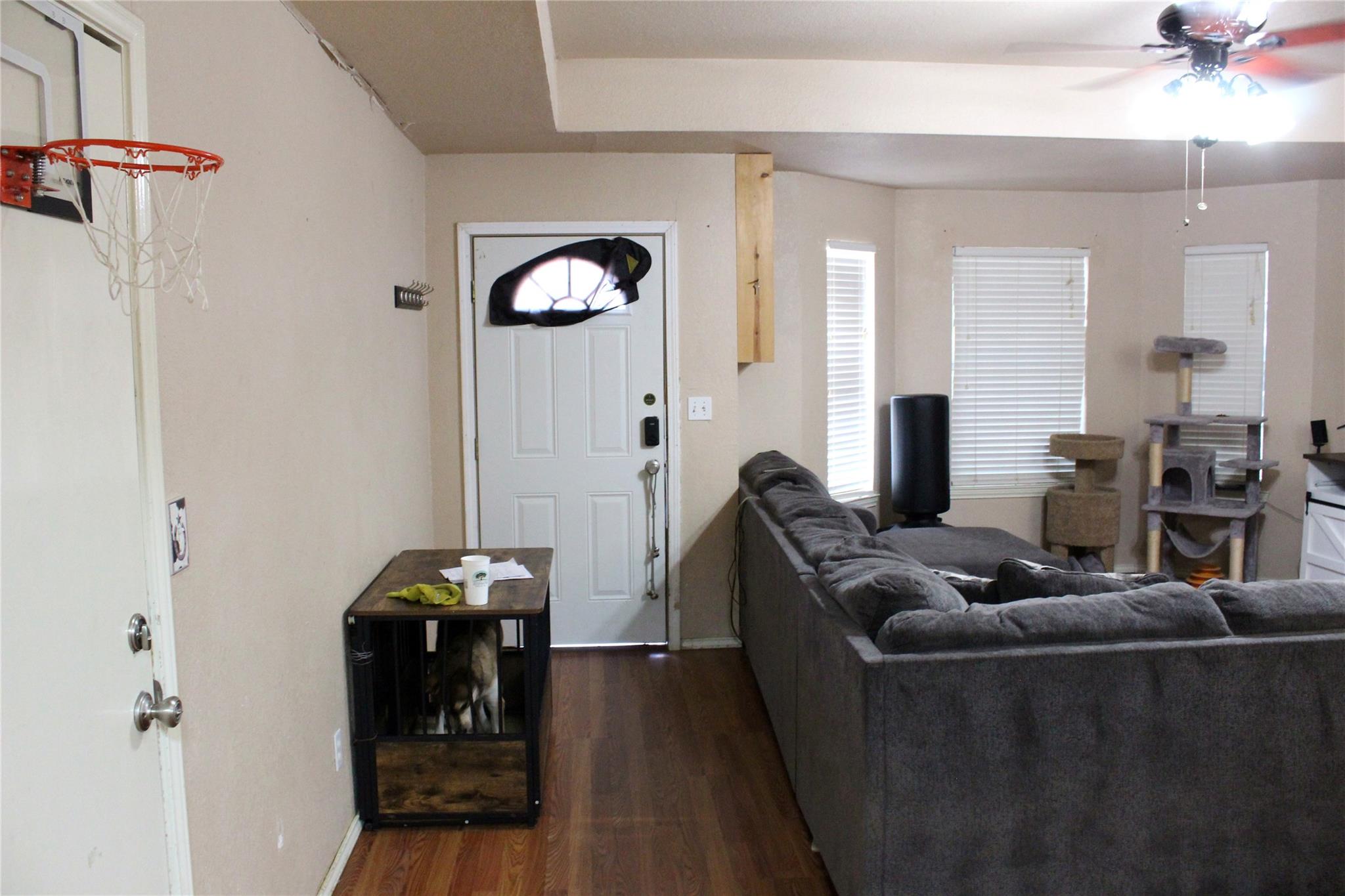1153 Overlook Way Property Photo 5