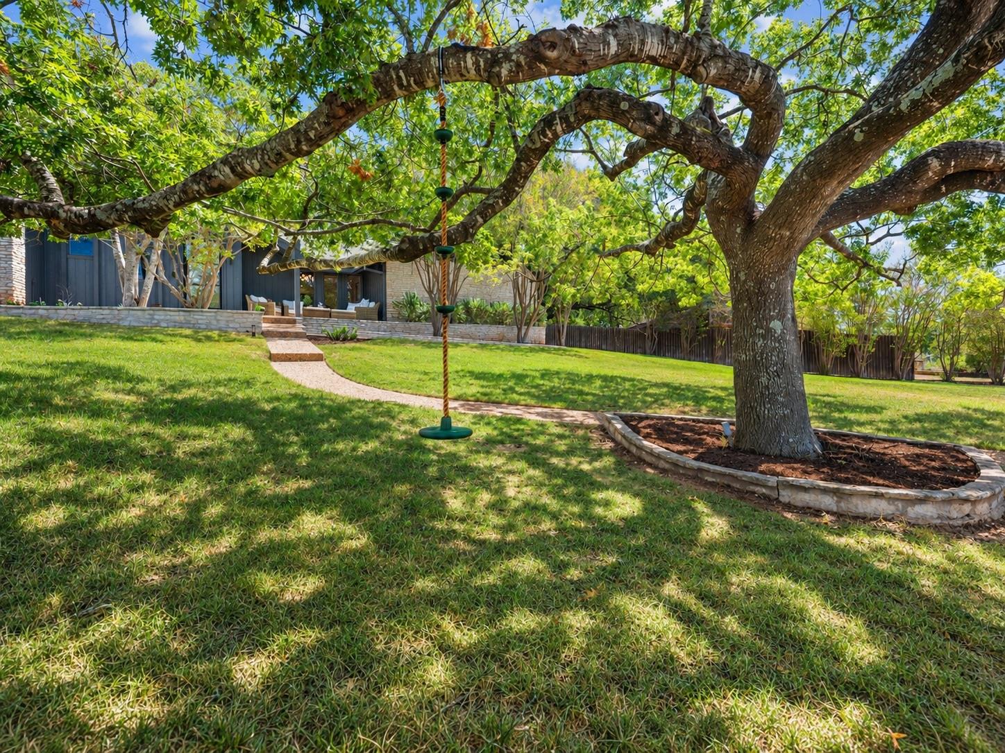 2308 Cypress Pt E Property Photo 2