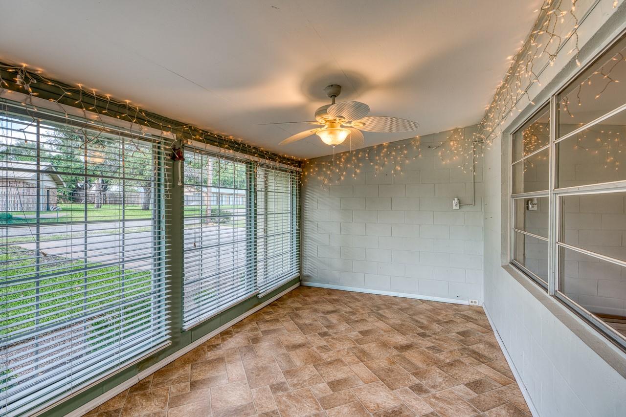 336 Carlson Cir Property Photo 4