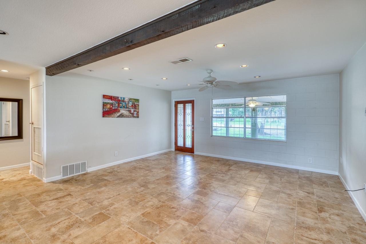 336 Carlson Cir Property Photo 6